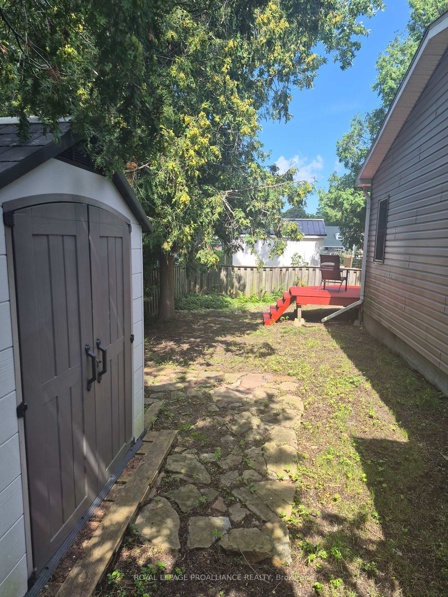 Photo 38 of 162 First Avenue, Brockville, Brockville — HOMEH
