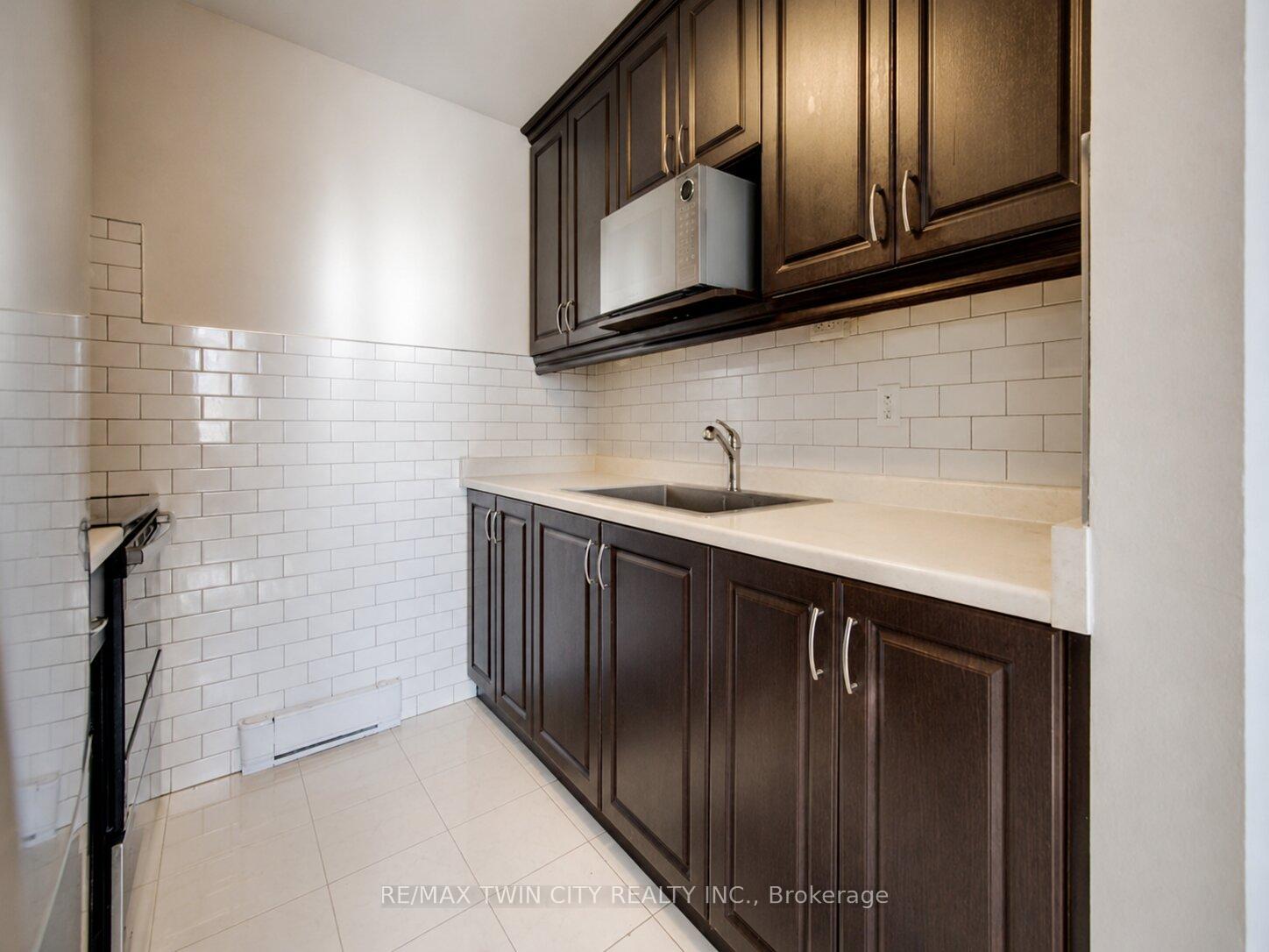 Photo 10 of Unit 15, 119 Cedar Street S, Kitchener, Cedar Hill — HOMEH