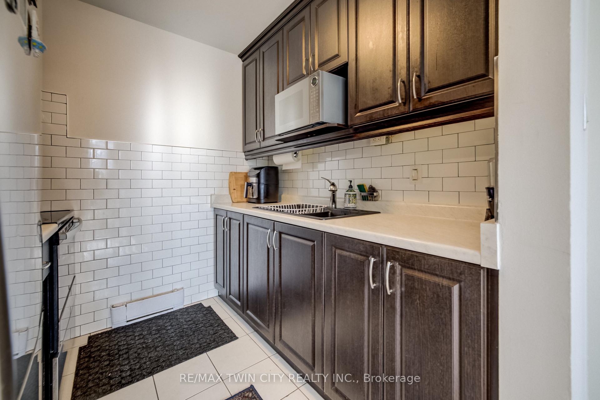 Photo 23 of Unit 15, 119 Cedar Street S, Kitchener, Cedar Hill — HOMEH