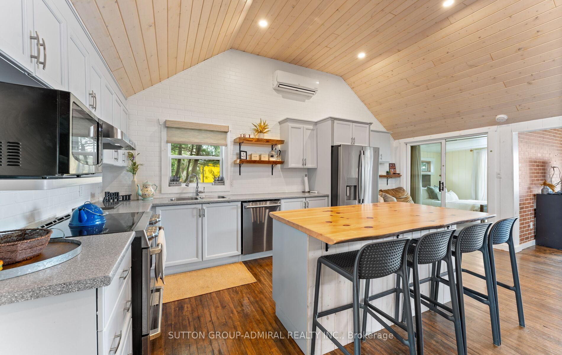 Photo 11 of 309 Avery Point Road, Kawartha Lakes, Carden — HOMEH