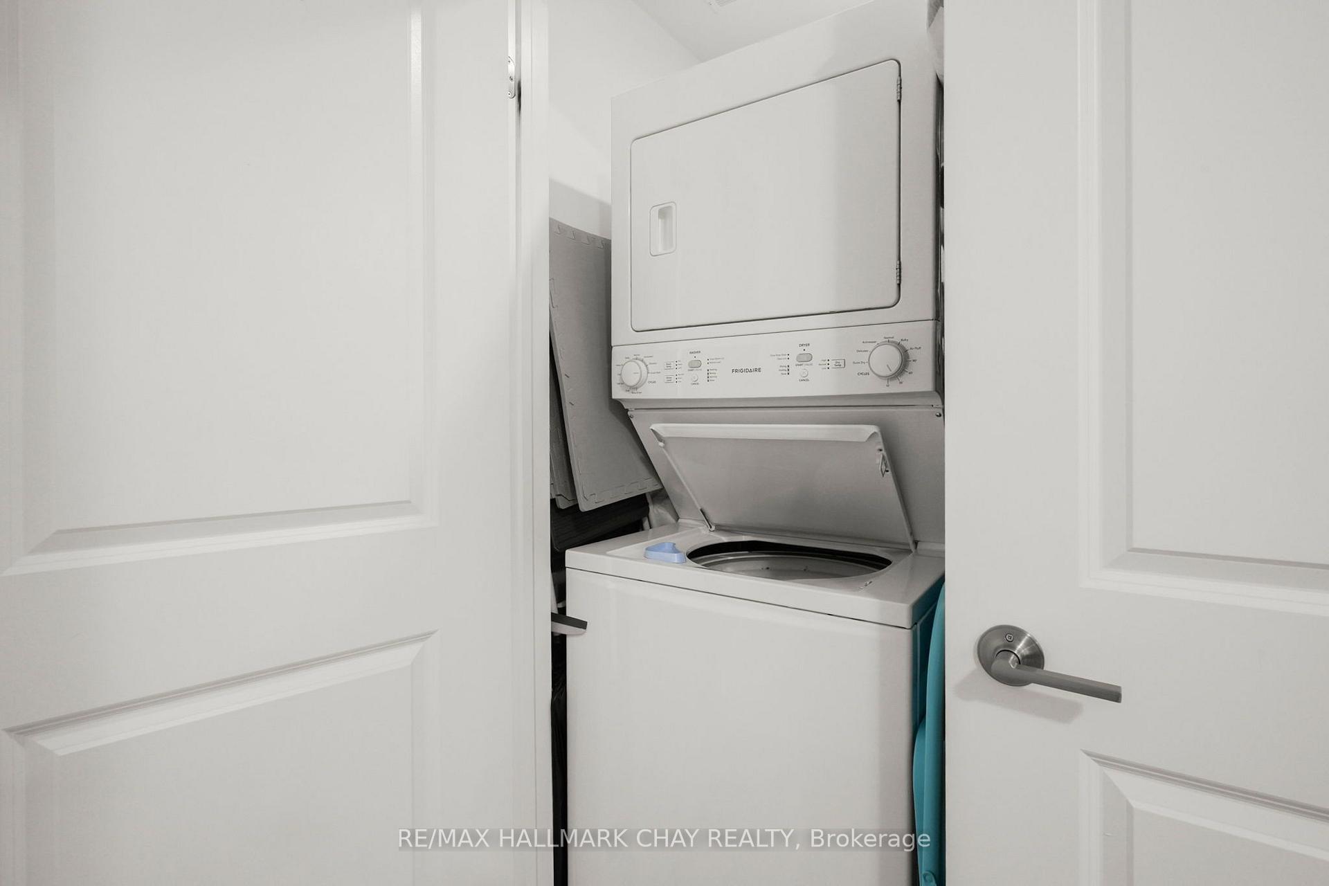 Photo 21 of Unit 404, 157 Wellington Street E, New Tecumseth, Alliston — HOMEH