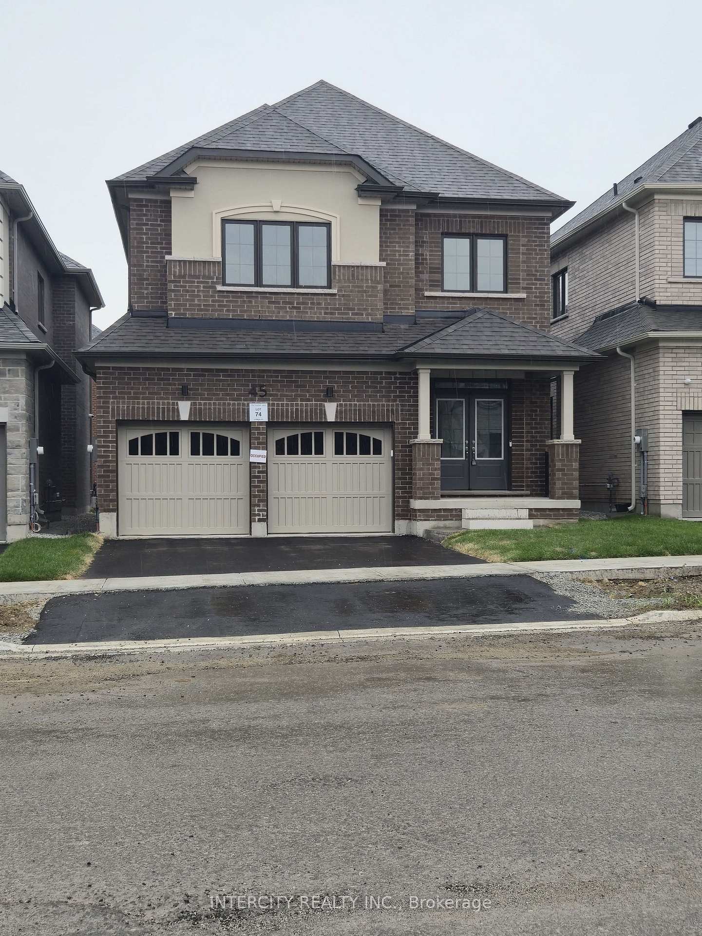 Photo 3 of Unit Upper, 45 Pembrook Street, Caledon, Bolton East — HOMEH