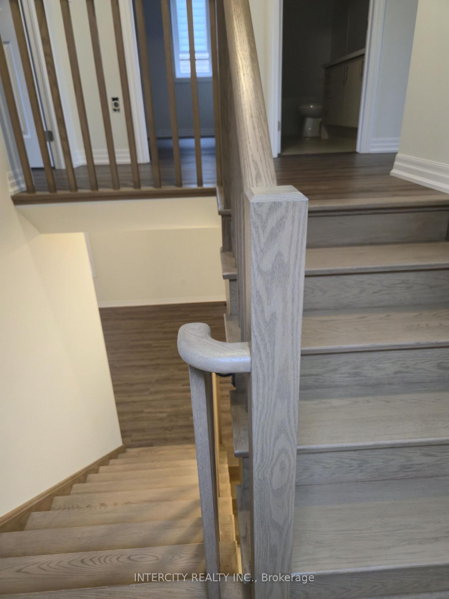 Photo 5 of Unit Upper, 45 Pembrook Street, Caledon, Bolton East — HOMEH