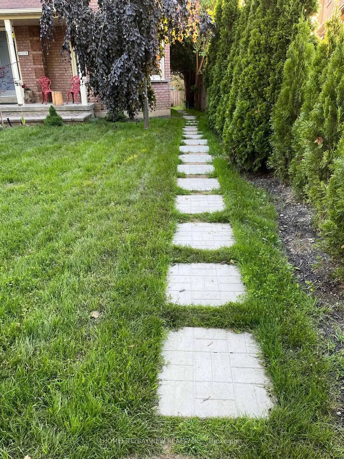 Photo 10 of 115 Newport Square, Vaughan, Uplands — HOMEH