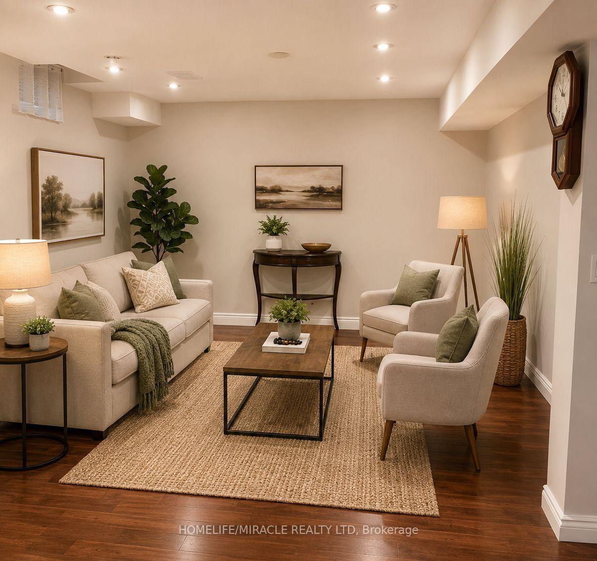 Photo 2 of 44 Nessie Street, Markham, Middlefield — HOMEH