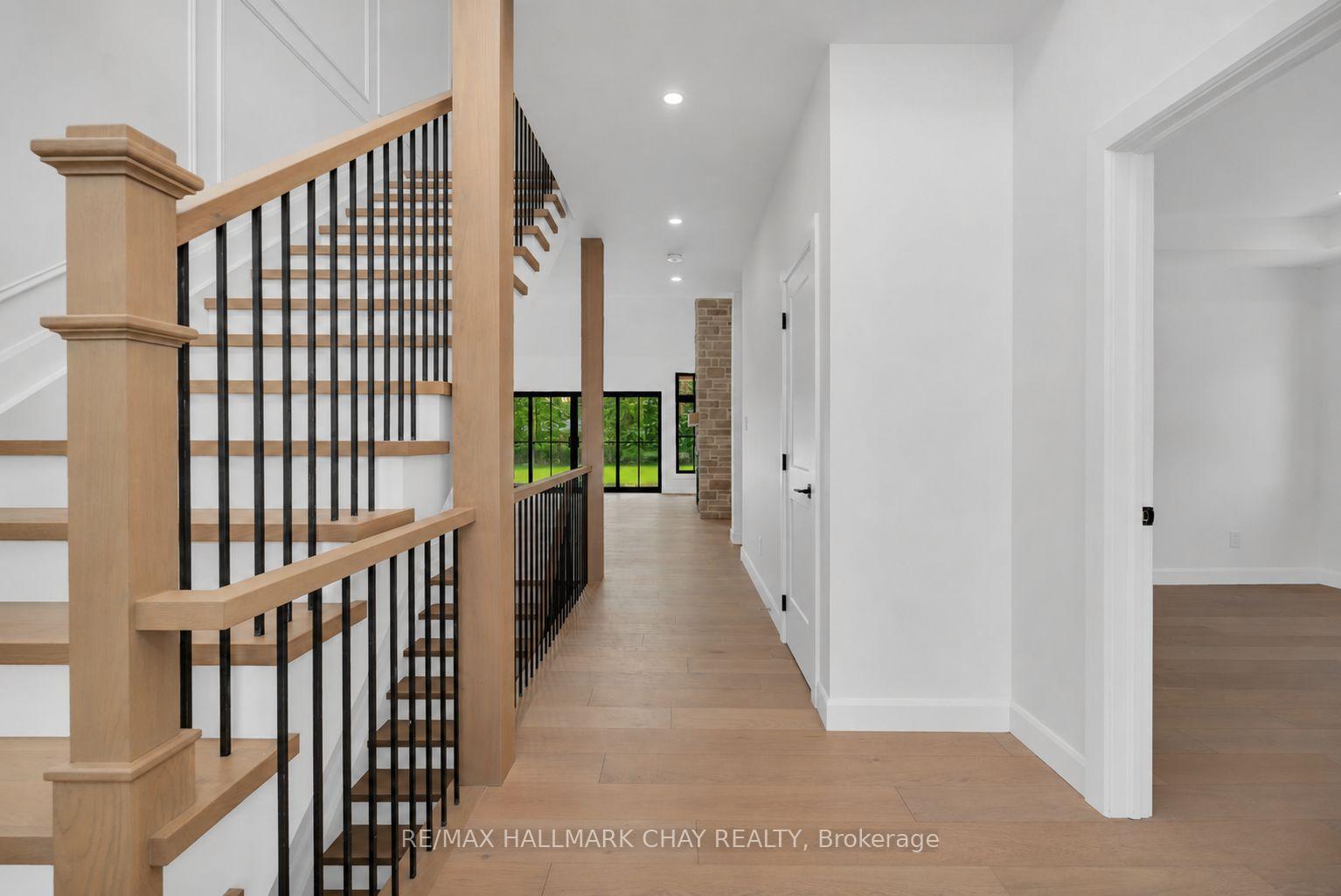Photo 9 of 25 Heatherwood Drive, Springwater, Midhurst — HOMEH