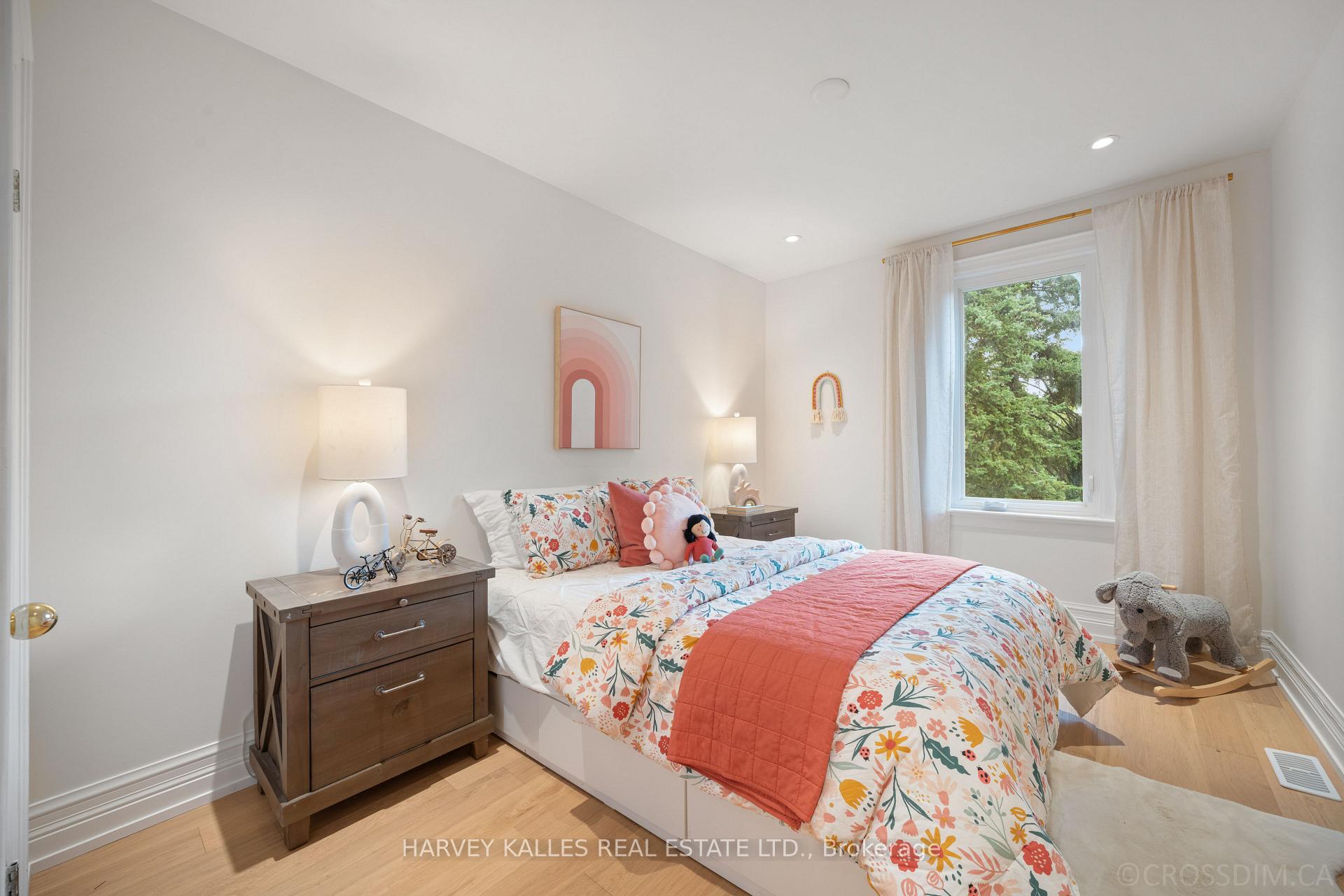 Photo 26 of 70 Cranbrooke Avenue, Toronto, Lawrence Park North — HOMEH