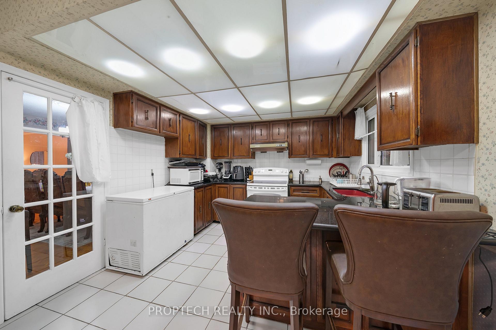 Photo 19 of 245 Fincham Avenue, Markham, Markham Village — HOMEH