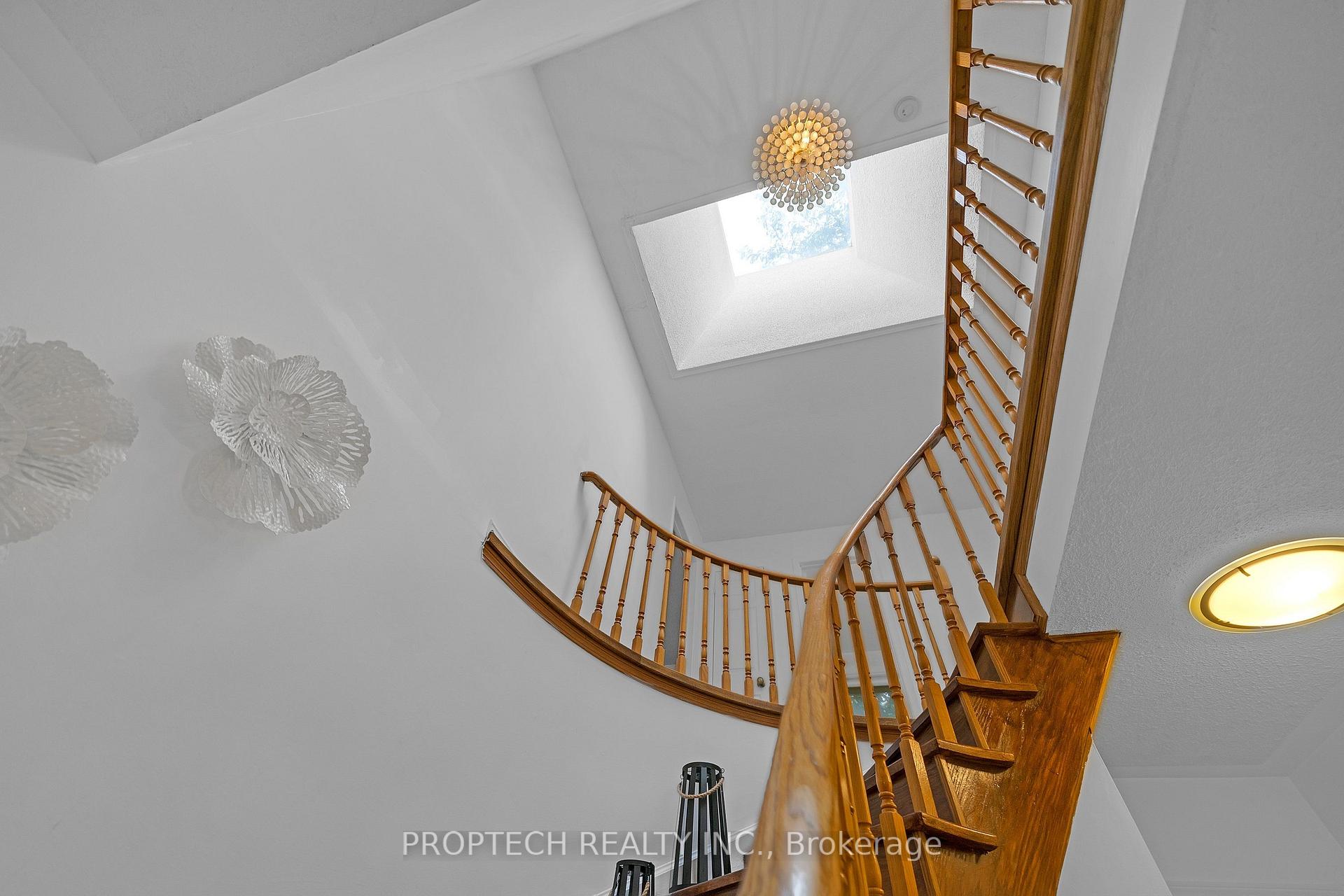 Photo 25 of 245 Fincham Avenue, Markham, Markham Village — HOMEH
