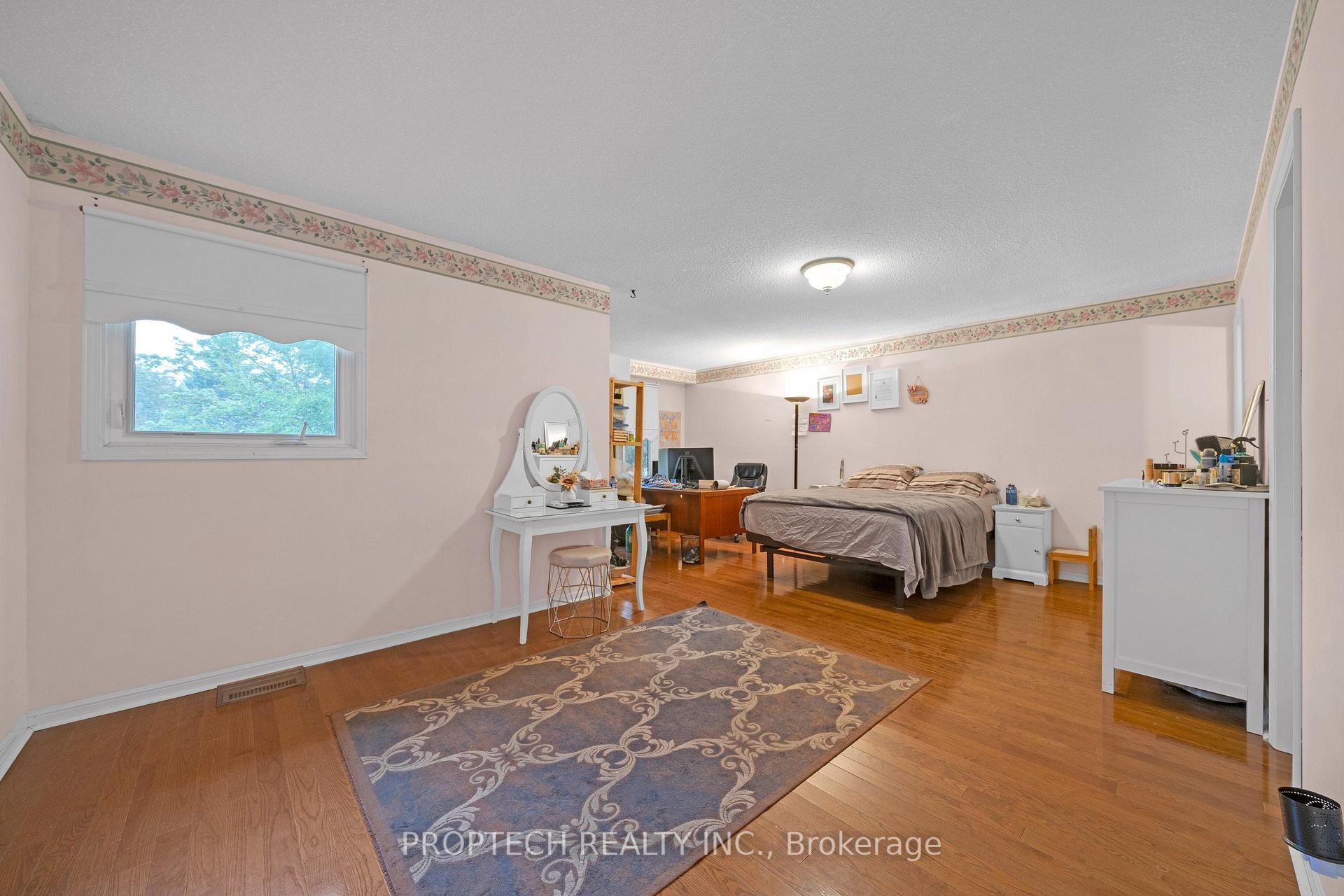 Photo 28 of 245 Fincham Avenue, Markham, Markham Village — HOMEH