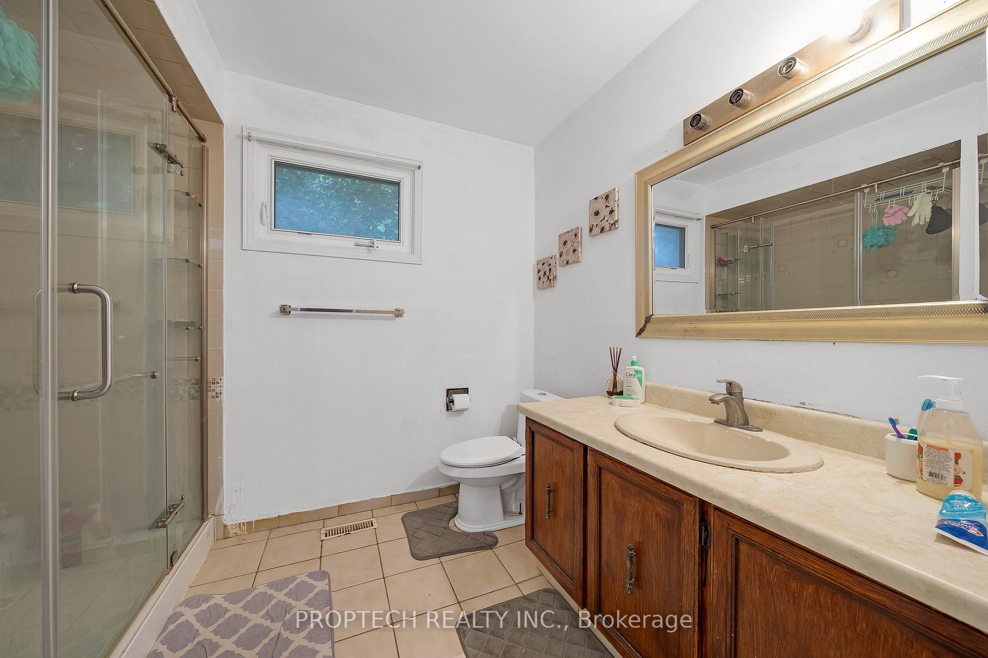 Photo 41 of 245 Fincham Avenue, Markham, Markham Village — HOMEH