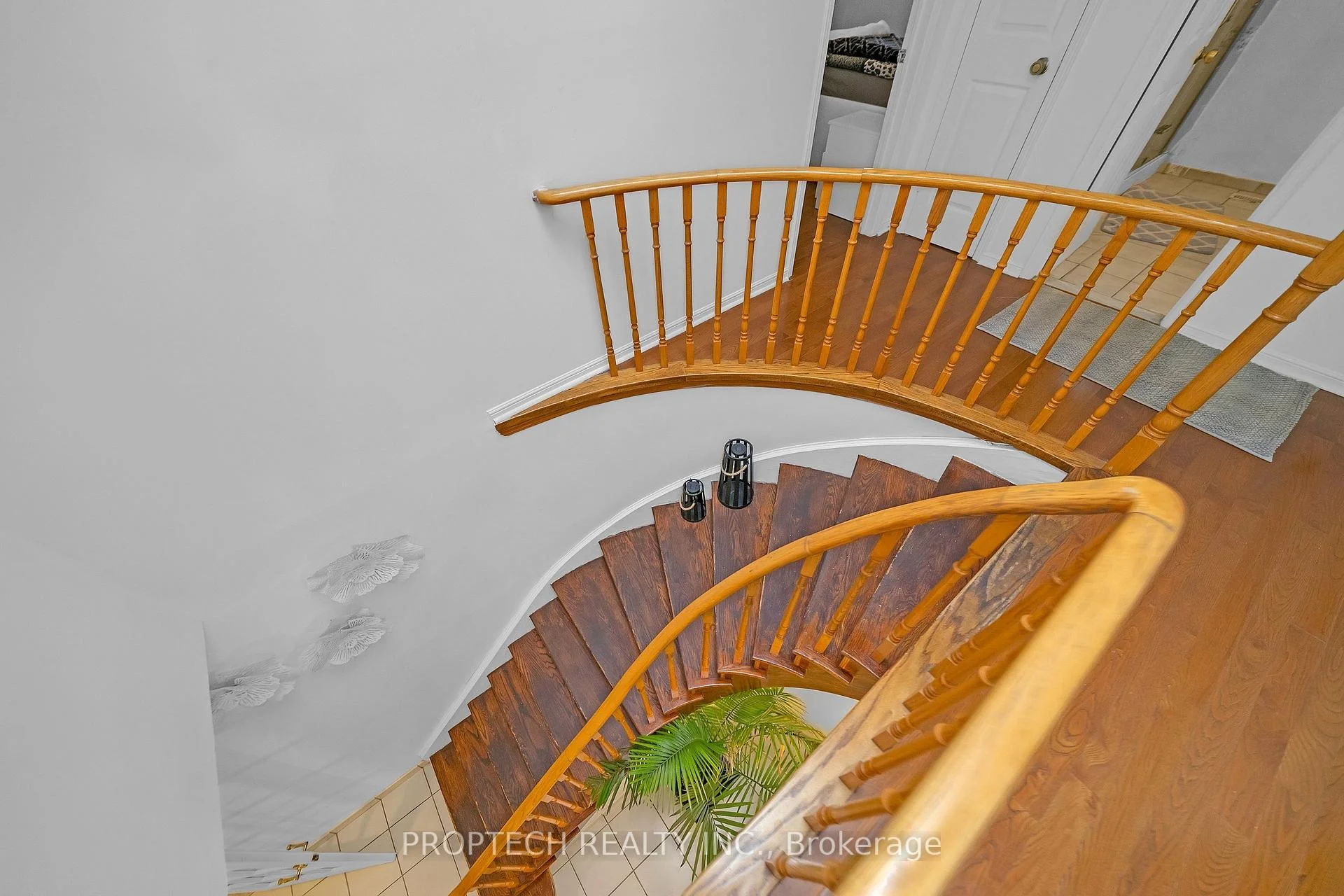 Photo 45 of 245 Fincham Avenue, Markham, Markham Village — HOMEH