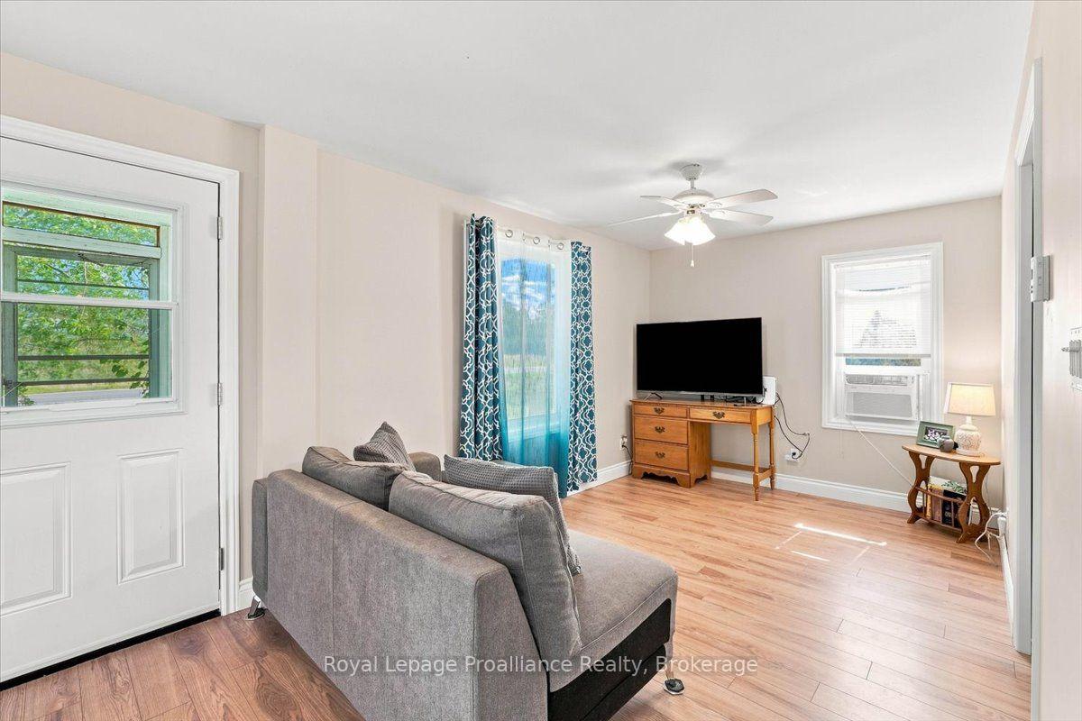Photo 14 of 611 County Rd 15, Prince Edward County, Sophiasburg Ward — HOMEH