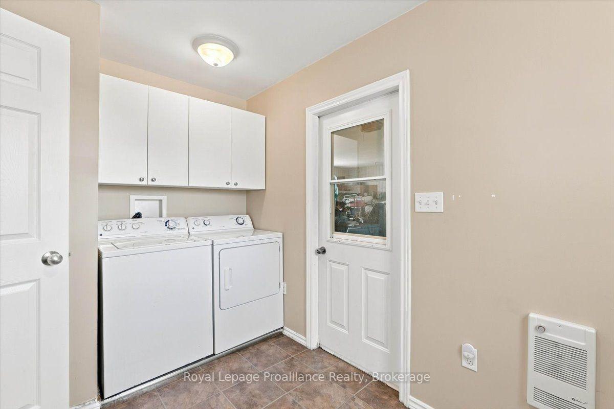 Photo 27 of 611 County Rd 15, Prince Edward County, Sophiasburg Ward — HOMEH