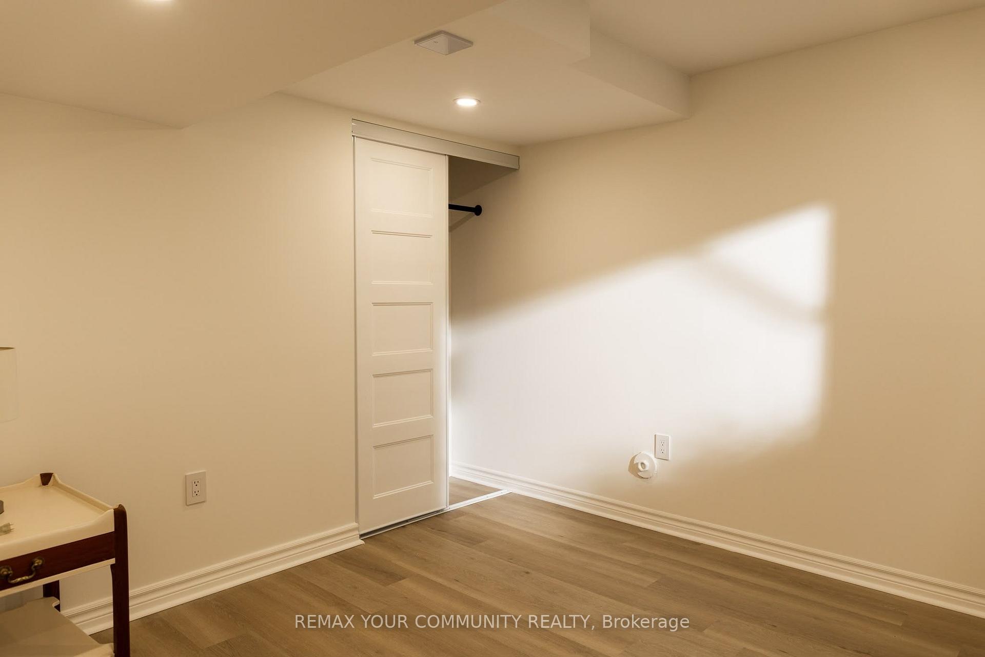 Photo 7 of 241 Orchards Heights Boulevard, Aurora, Aurora Heights — HOMEH