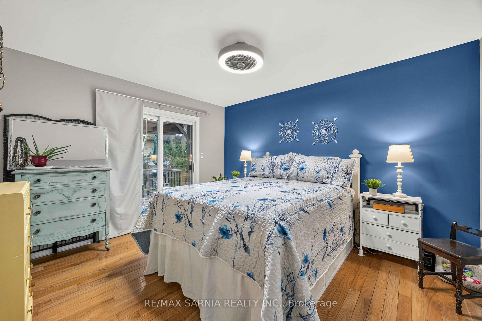 Photo 14 of 70 Turner Drive, Sarnia — HOMEH