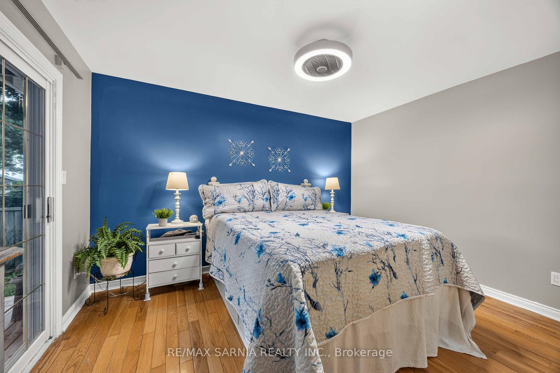 Photo 16 of 70 Turner Drive, Sarnia — HOMEH