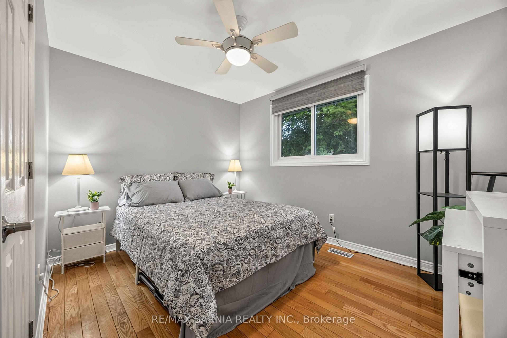 Photo 17 of 70 Turner Drive, Sarnia — HOMEH