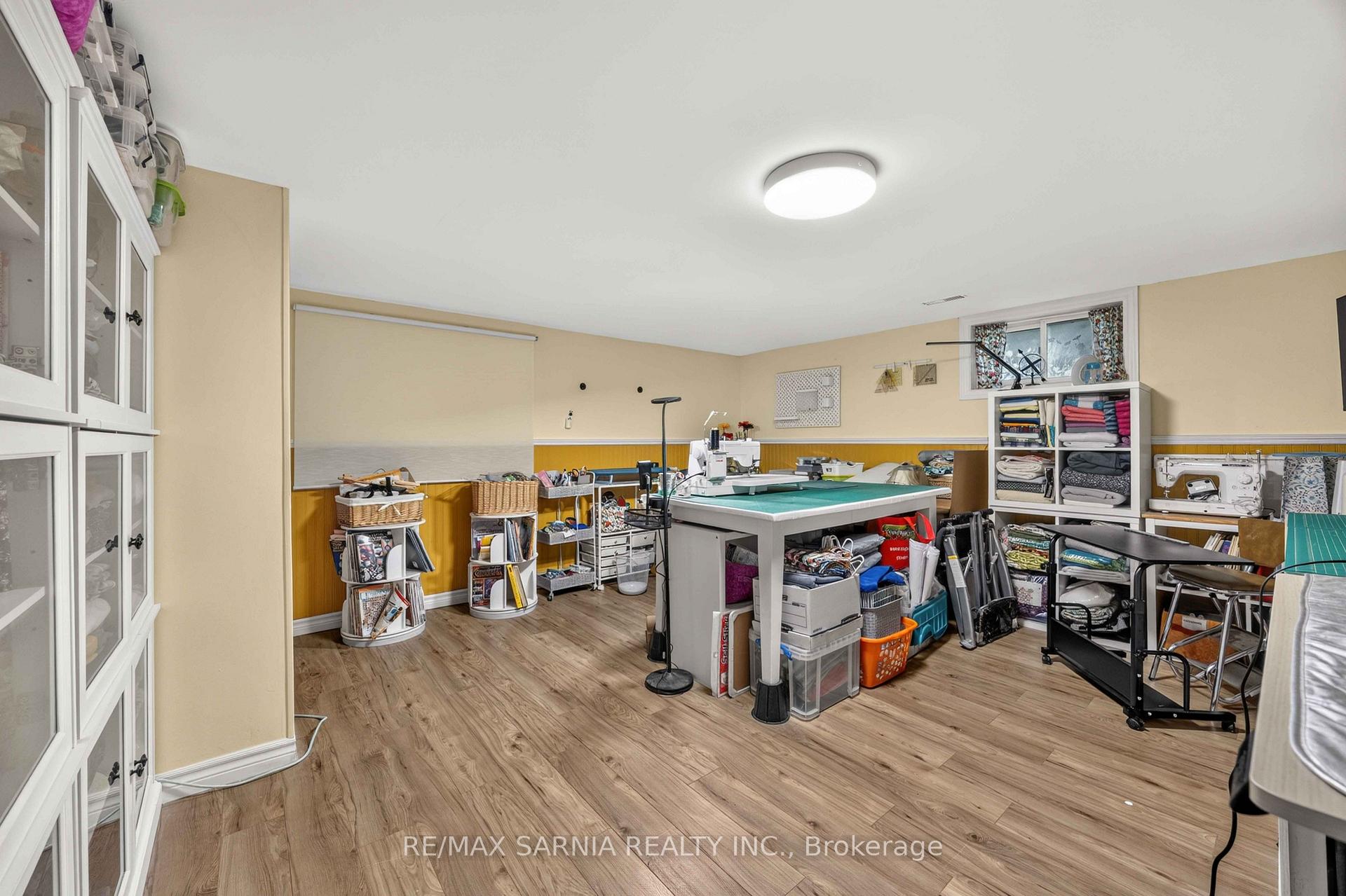 Photo 29 of 70 Turner Drive, Sarnia — HOMEH