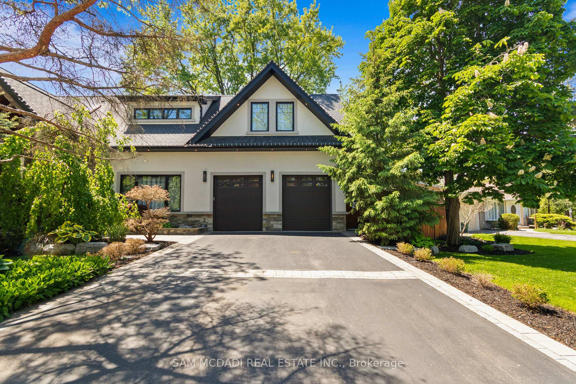 Photo of 1031 Welwyn Drive