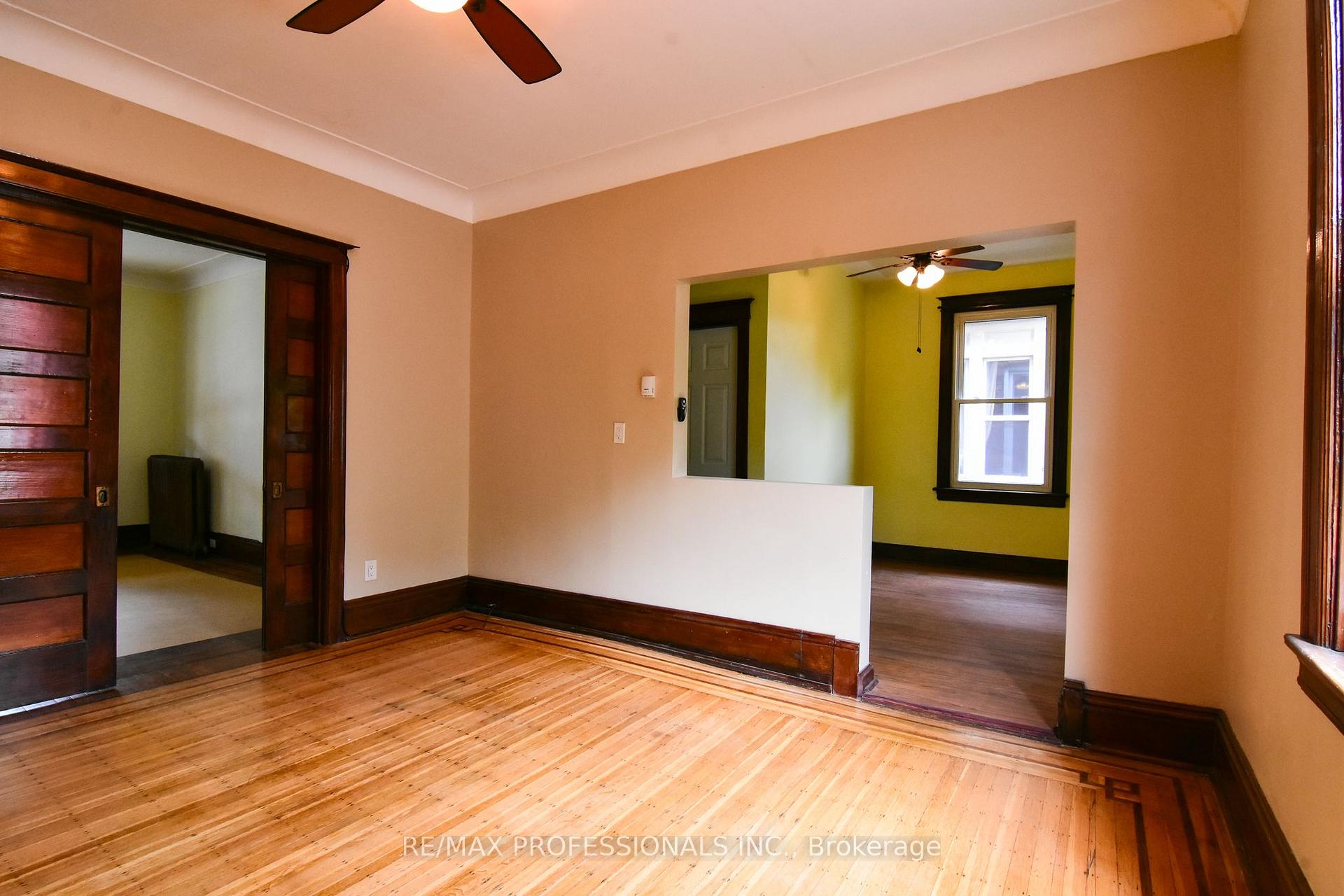 Photo 5 of 49 Spadina Avenue, Hamilton, Stipley — HOMEH