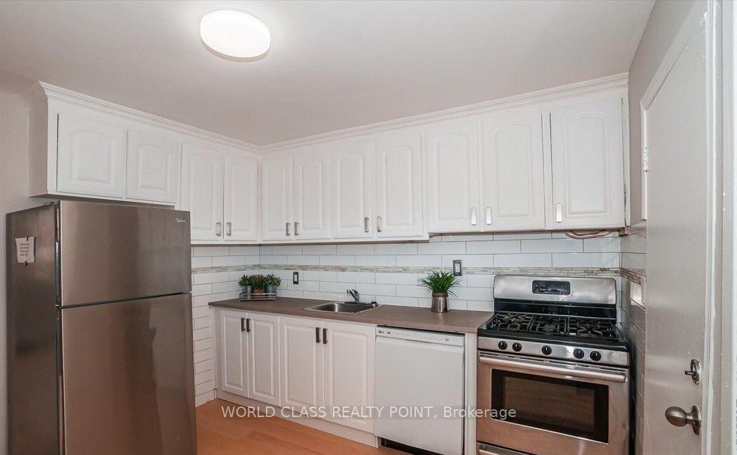 Photo 11 of 1 Mcintosh Street, Scarborough, Birchcliffe-Cliffside — HOMEH