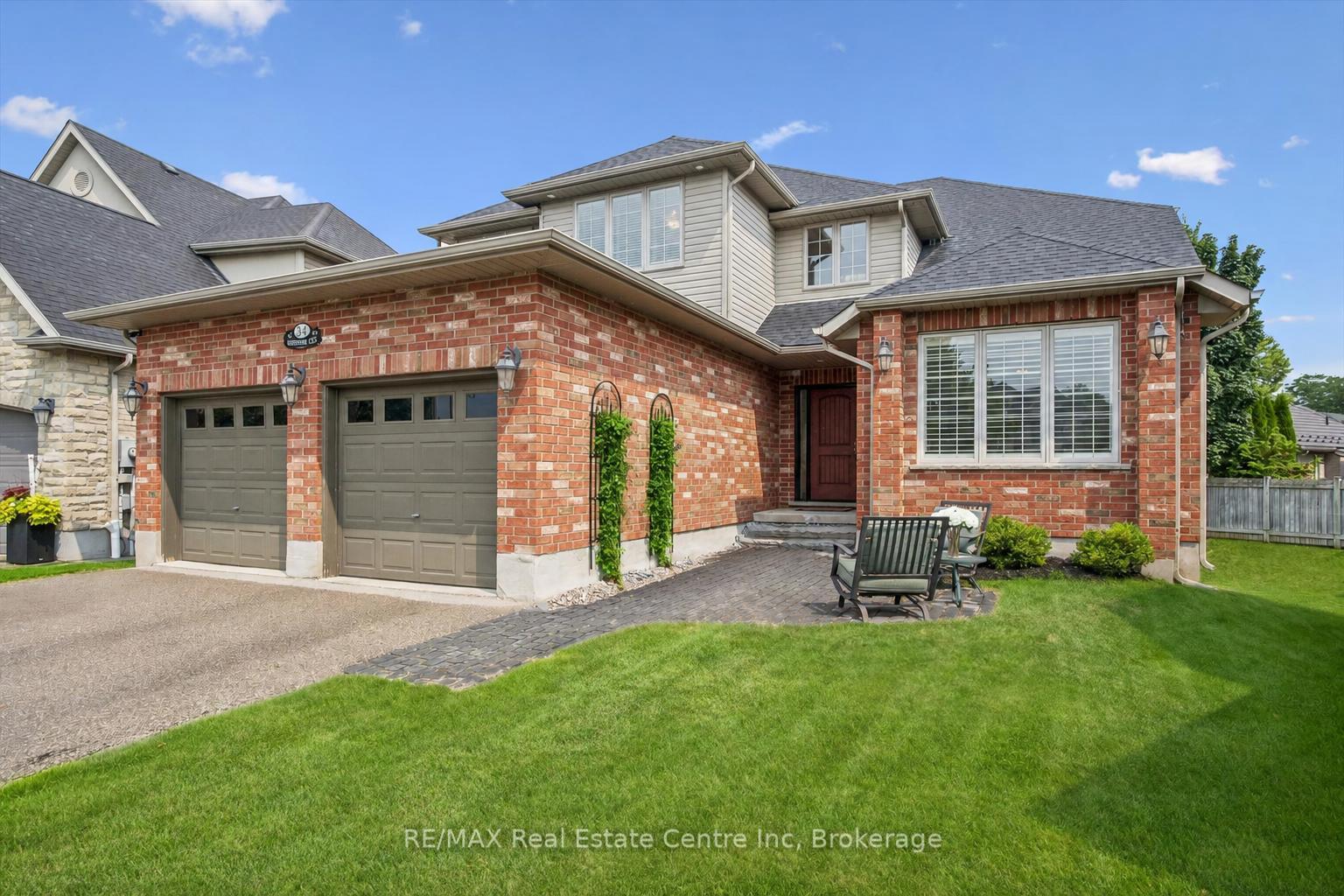 Photo 2 of 34 Whetstone Crescent, Guelph, Pineridge/Westminster Woods — HOMEH