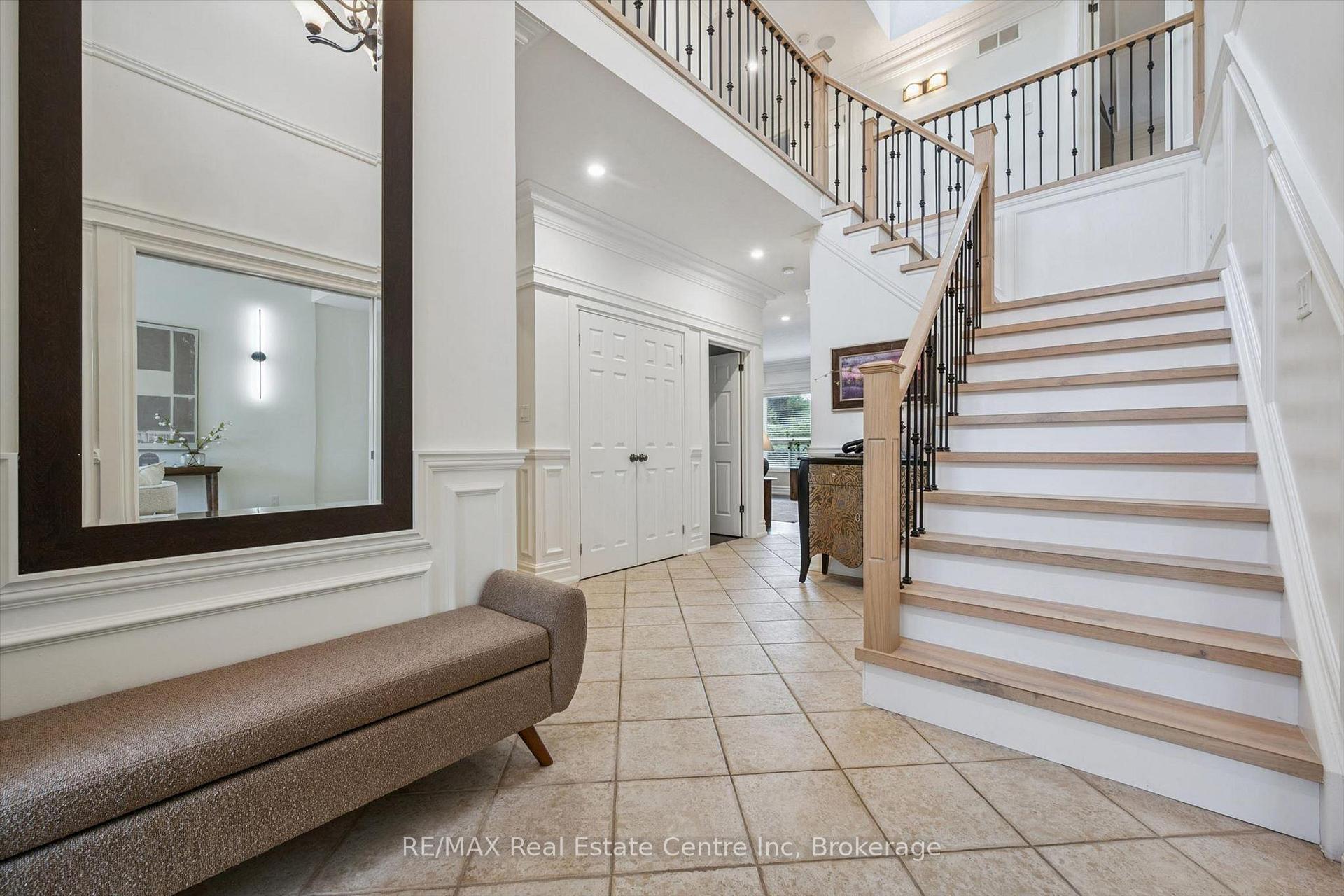 Photo 3 of 34 Whetstone Crescent, Guelph, Pineridge/Westminster Woods — HOMEH