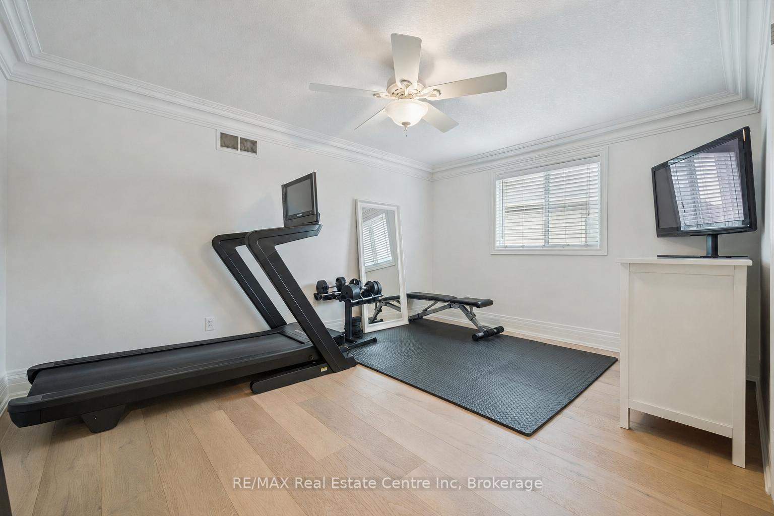 Photo 28 of 34 Whetstone Crescent, Guelph, Pineridge/Westminster Woods — HOMEH