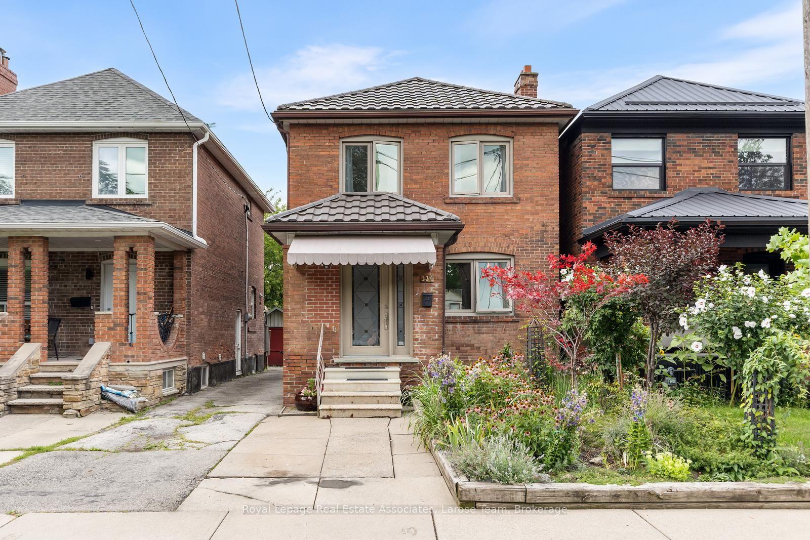 Front of 134 Holland Park Avenue