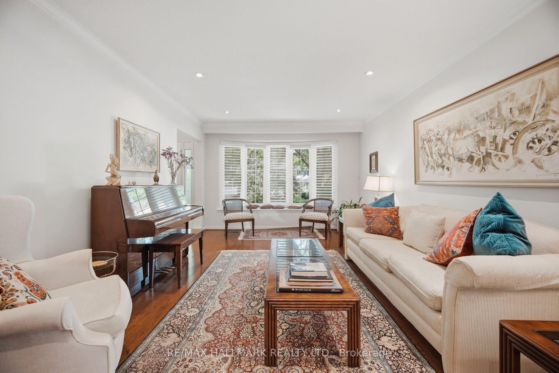 Photo 6 of 17 Wellesbourne Crescent, North York, Hillcrest Village — HOMEH