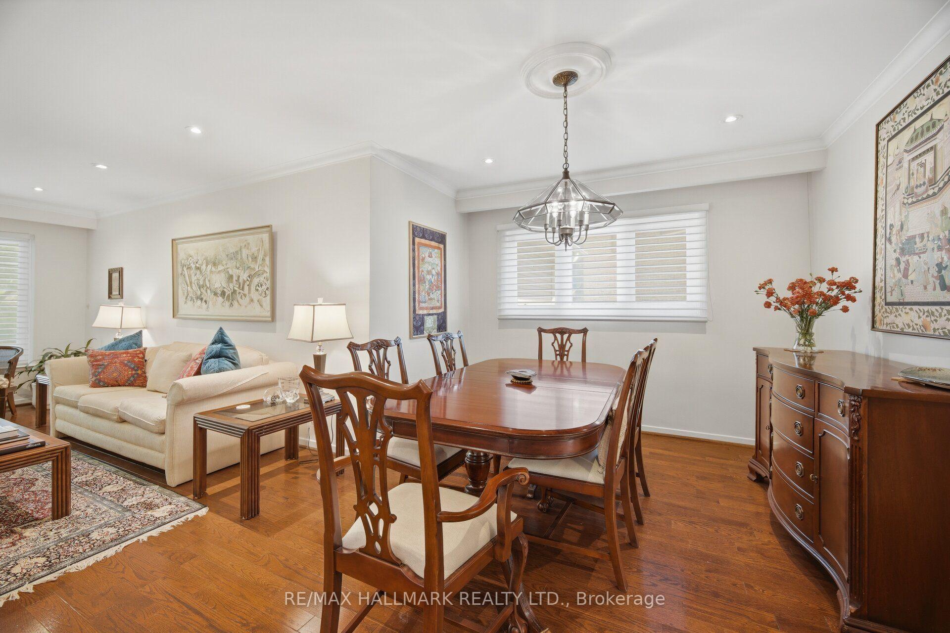 Photo 9 of 17 Wellesbourne Crescent, North York, Hillcrest Village — HOMEH