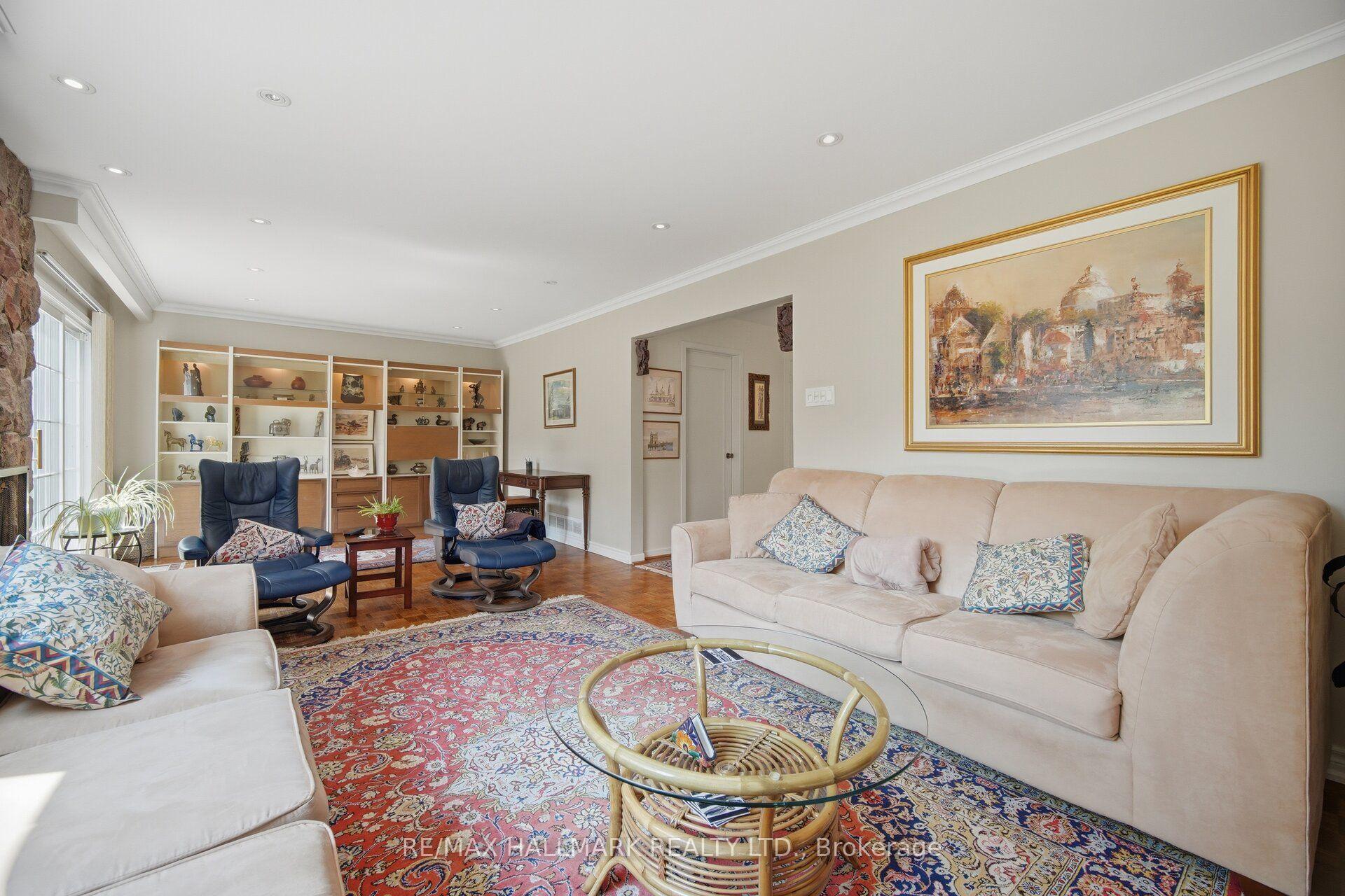 Photo 17 of 17 Wellesbourne Crescent, North York, Hillcrest Village — HOMEH