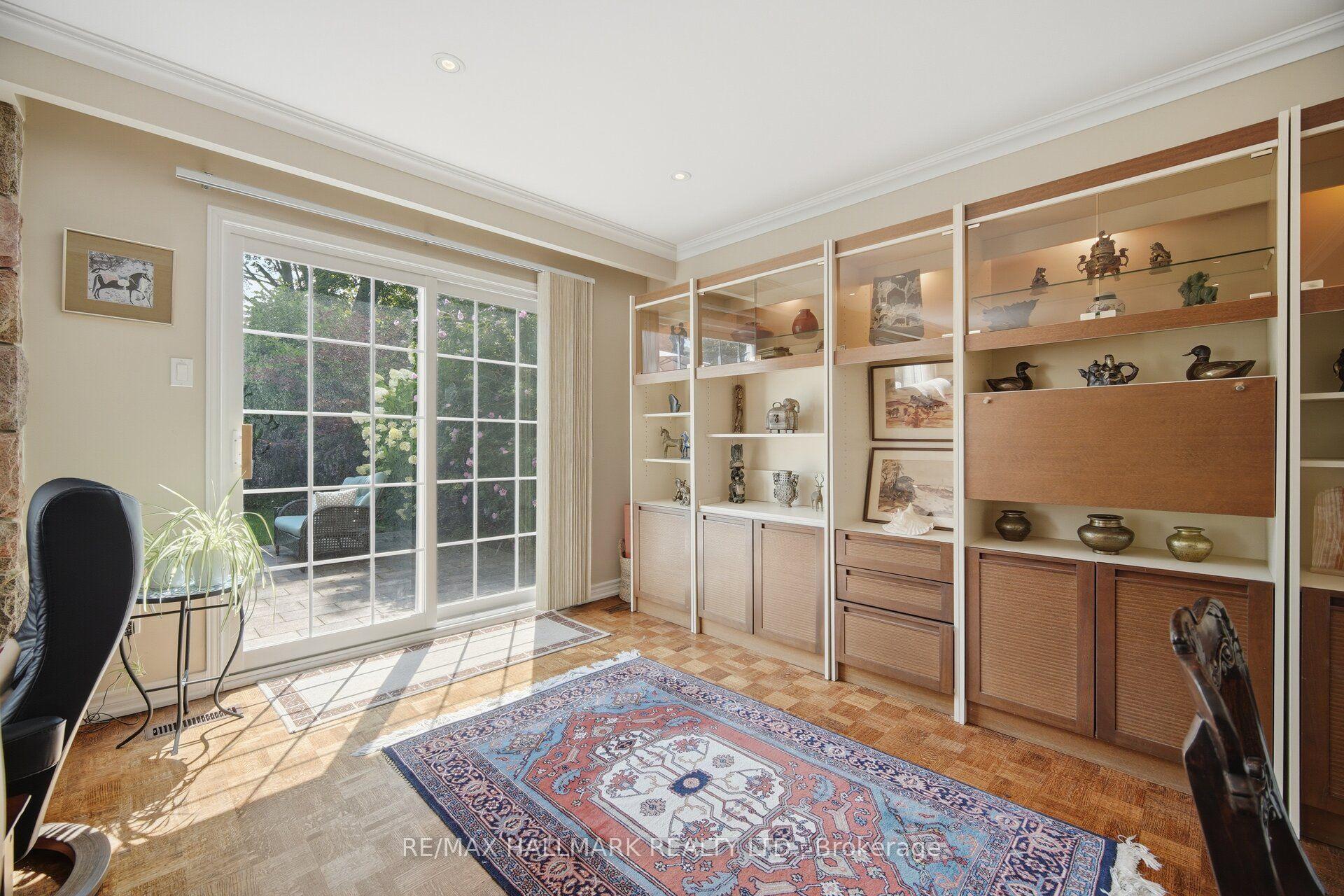 Photo 18 of 17 Wellesbourne Crescent, North York, Hillcrest Village — HOMEH