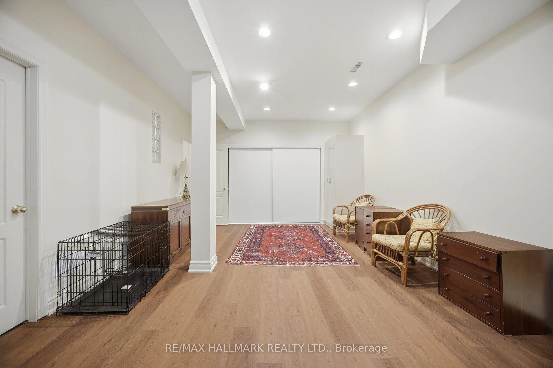 Photo 43 of 17 Wellesbourne Crescent, North York, Hillcrest Village — HOMEH