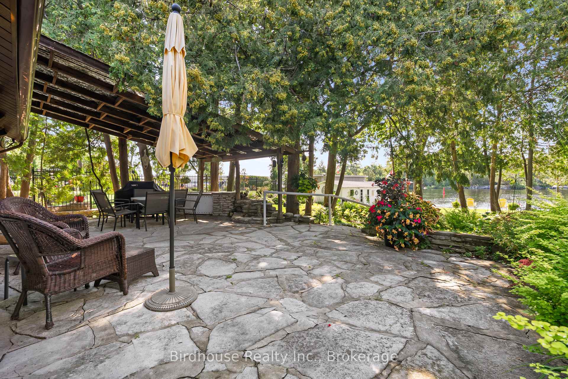 Photo 9 of 99 Riverside Drive, Kawartha Lakes, Bobcaygeon — HOMEH
