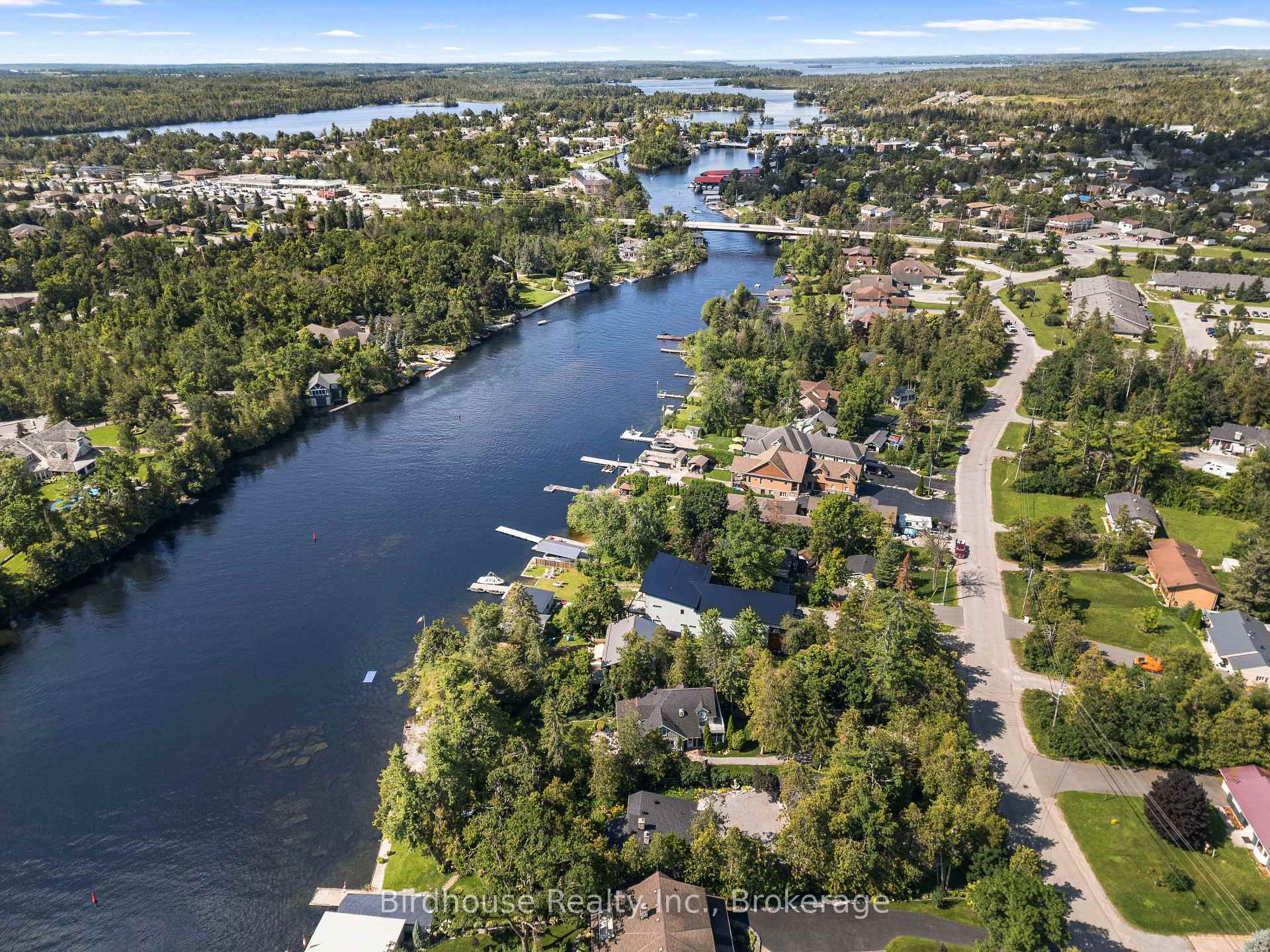 Photo 12 of 99 Riverside Drive, Kawartha Lakes, Bobcaygeon — HOMEH