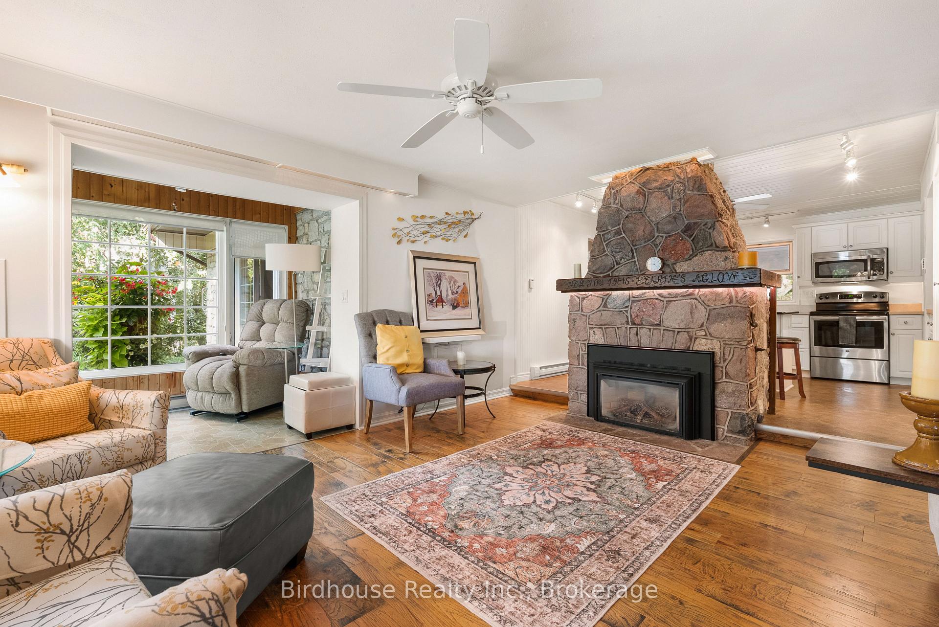 Photo 17 of 99 Riverside Drive, Kawartha Lakes, Bobcaygeon — HOMEH