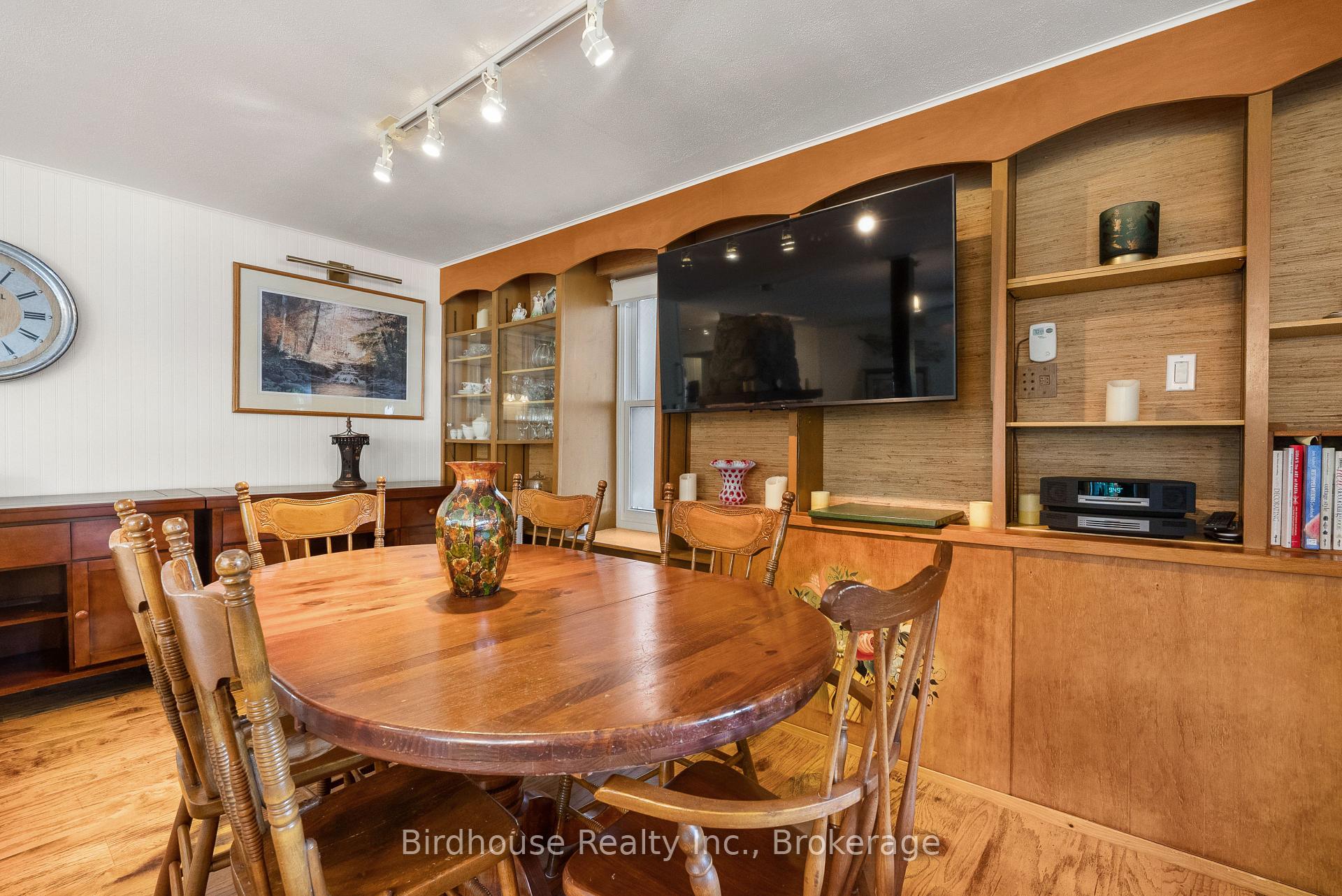 Photo 21 of 99 Riverside Drive, Kawartha Lakes, Bobcaygeon — HOMEH