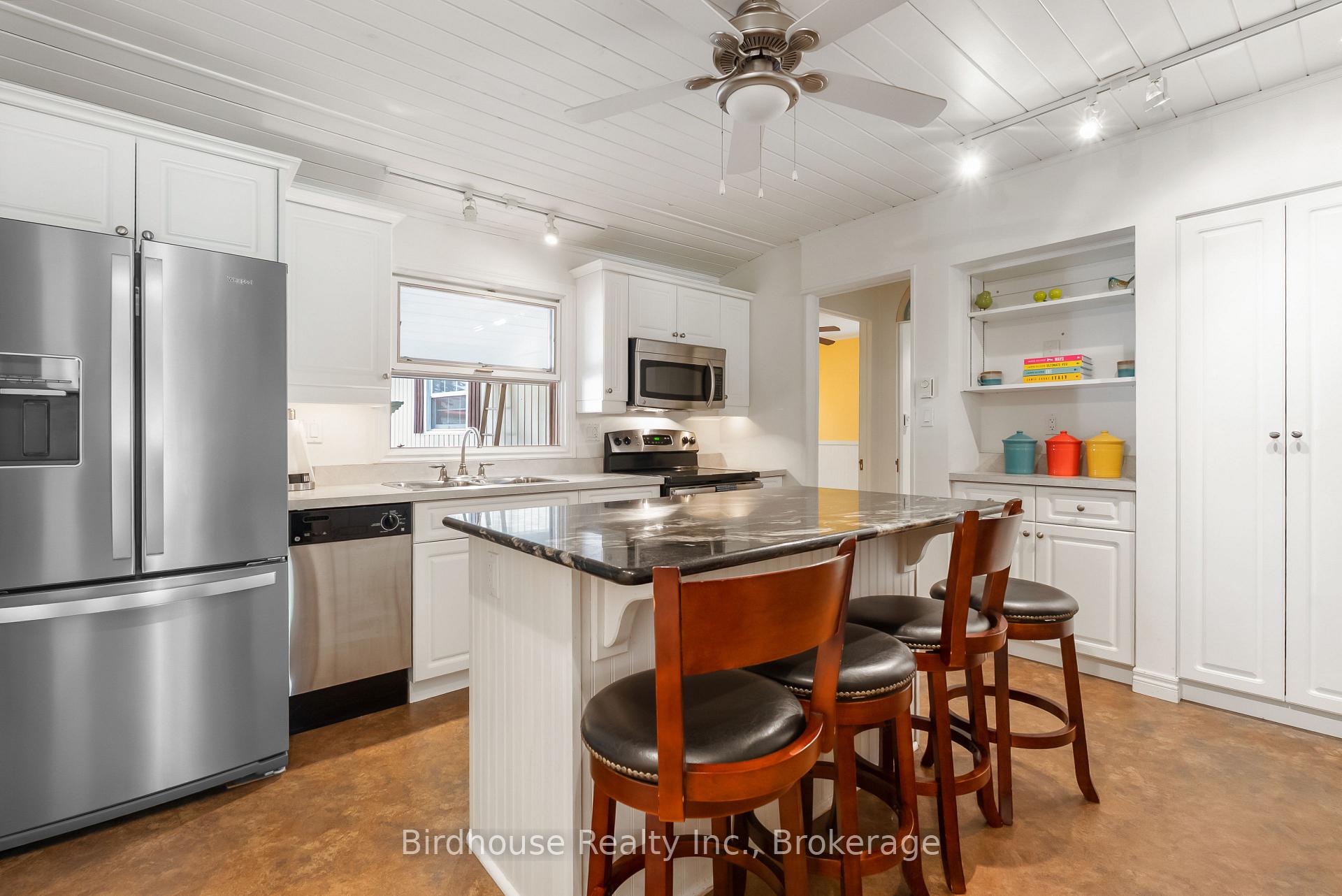 Photo 23 of 99 Riverside Drive, Kawartha Lakes, Bobcaygeon — HOMEH