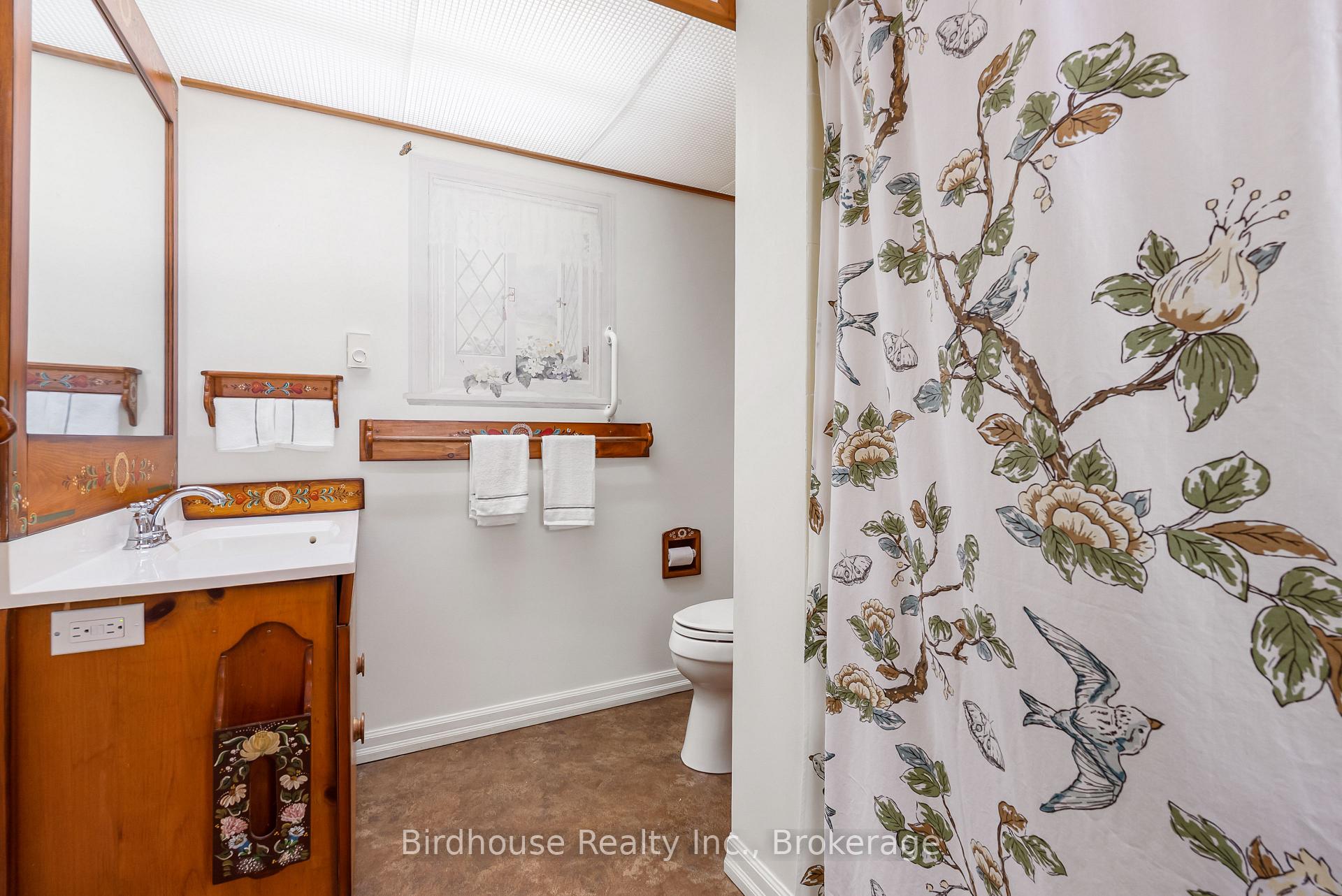 Photo 36 of 99 Riverside Drive, Kawartha Lakes, Bobcaygeon — HOMEH