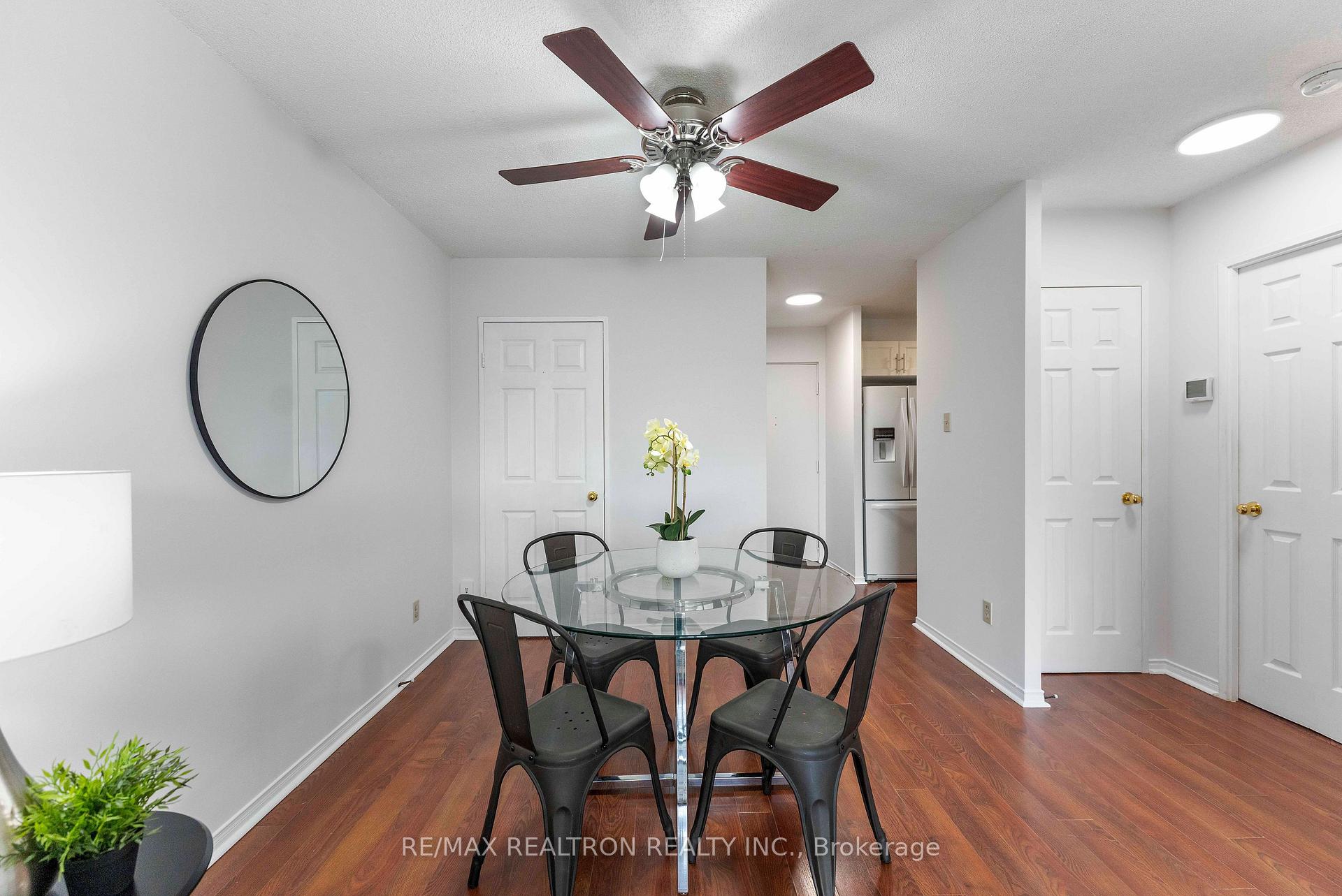 Photo 10 of Unit 320, 155 Riverglen Drive, Georgina, Keswick South — HOMEH