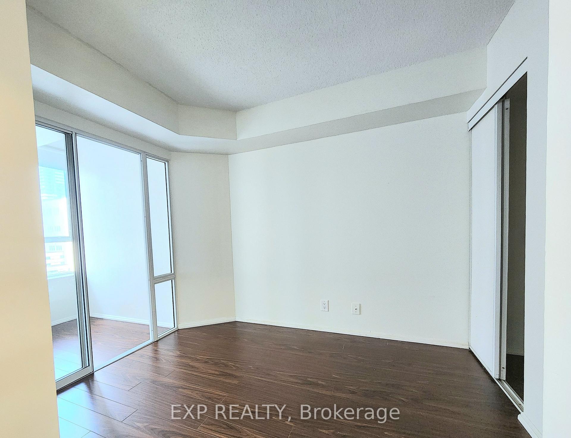 Photo 15 of Unit 1421, 711 Bay Street, Toronto, Bay Street Corridor — HOMEH