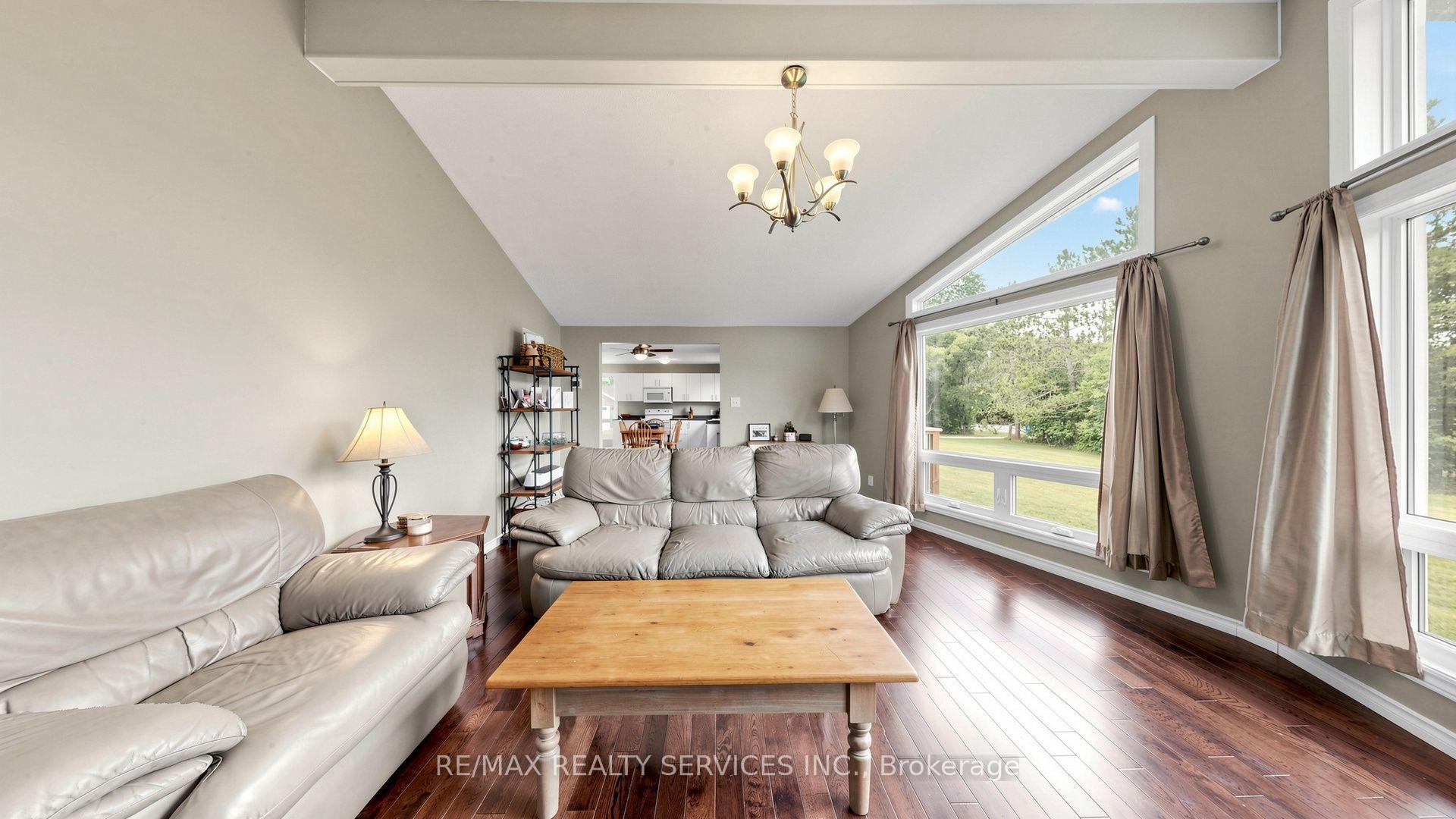 Photo 5 of 9225 County 1 Road, Adjala-Tosorontio, Hockley — HOMEH
