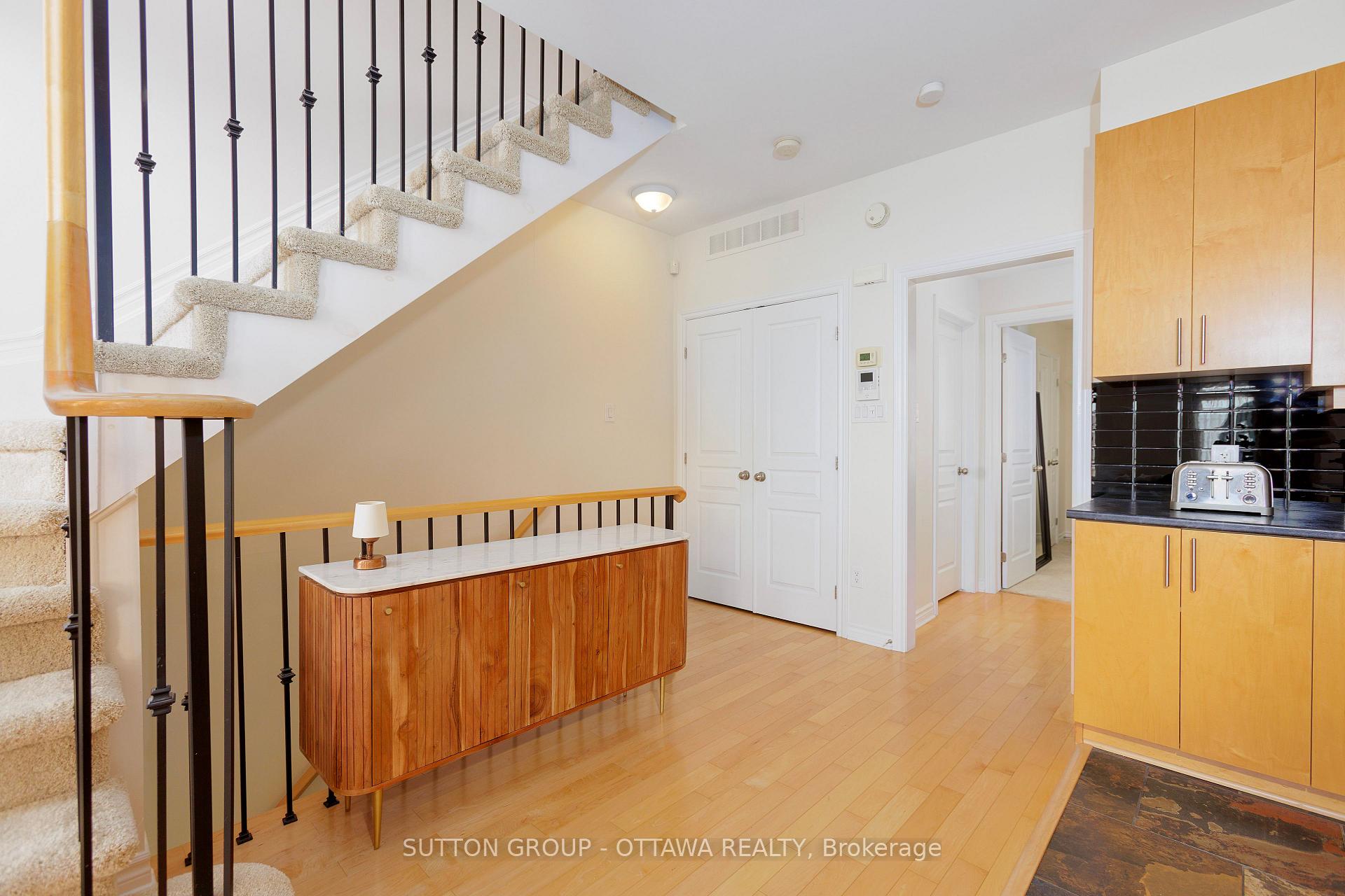 Photo 6 of Unit 25, 105 Eye Bright Crescent, Ottawa, Riverside South/Gloucester Glen — HOMEH