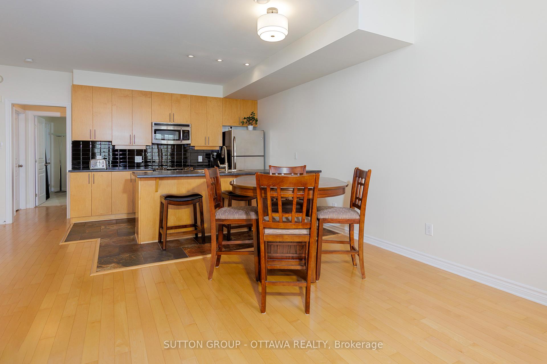 Photo 10 of Unit 25, 105 Eye Bright Crescent, Ottawa, Riverside South/Gloucester Glen — HOMEH