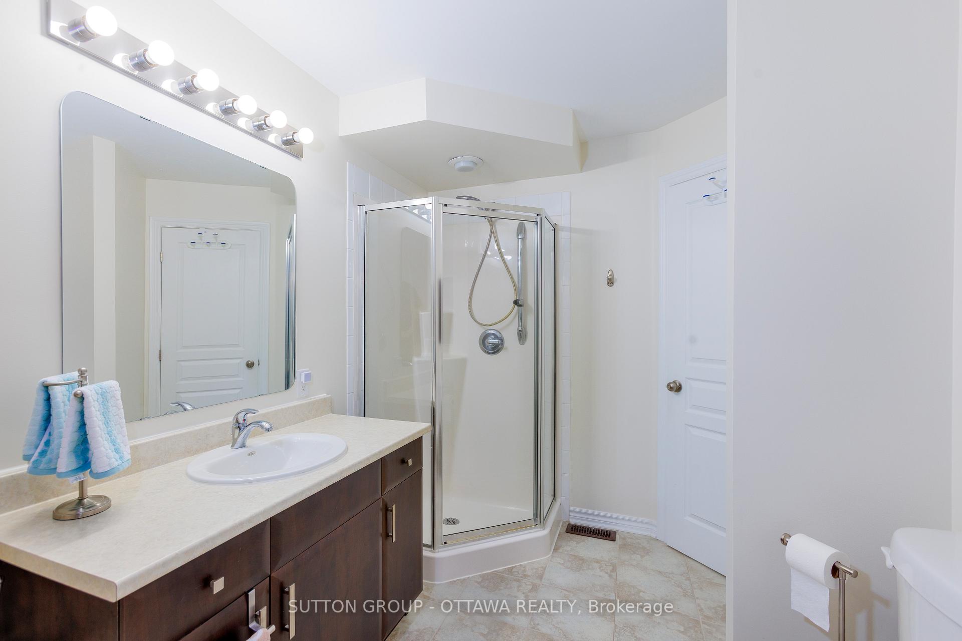 Photo 34 of Unit 25, 105 Eye Bright Crescent, Ottawa, Riverside South/Gloucester Glen — HOMEH
