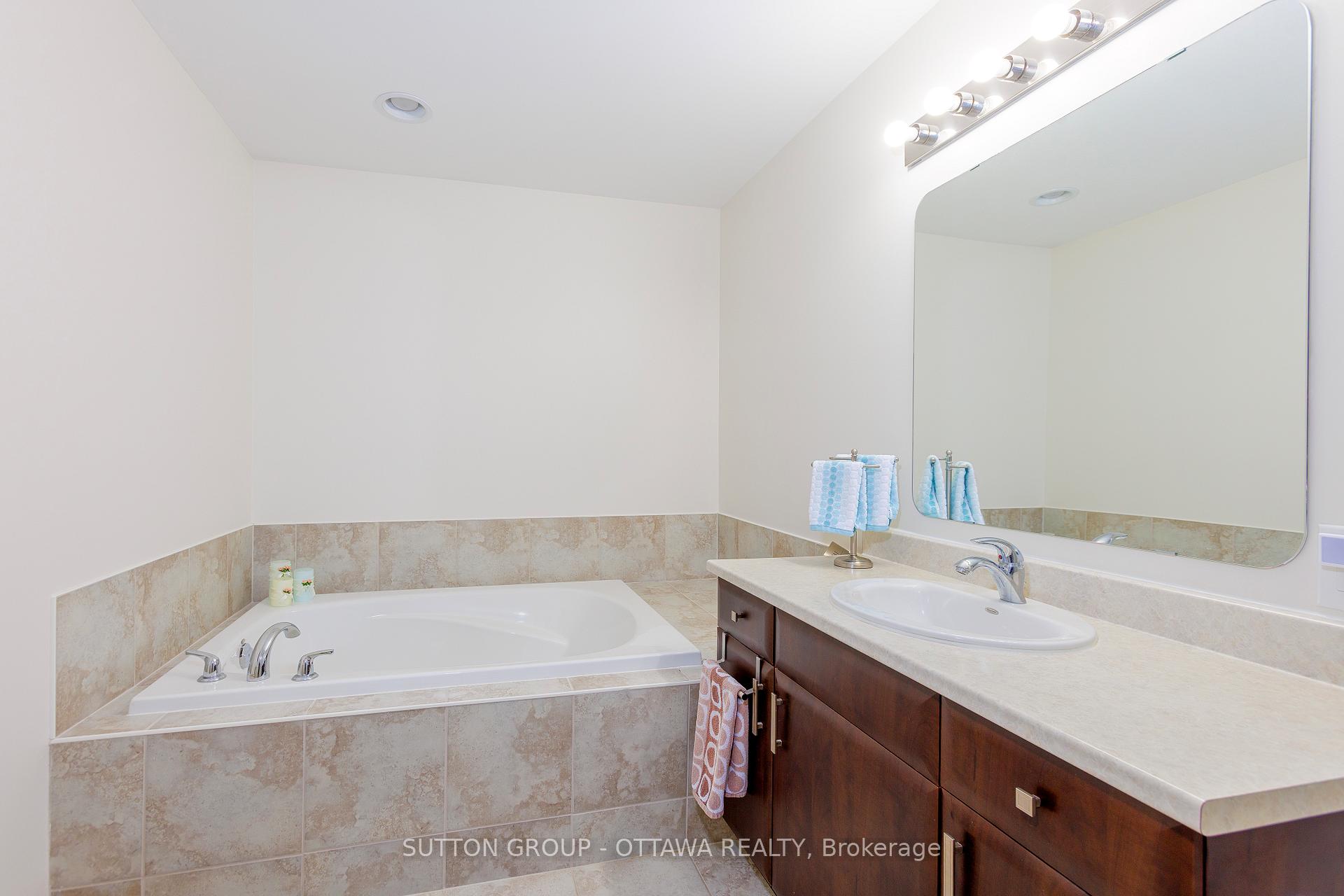 Photo 36 of Unit 25, 105 Eye Bright Crescent, Ottawa, Riverside South/Gloucester Glen — HOMEH