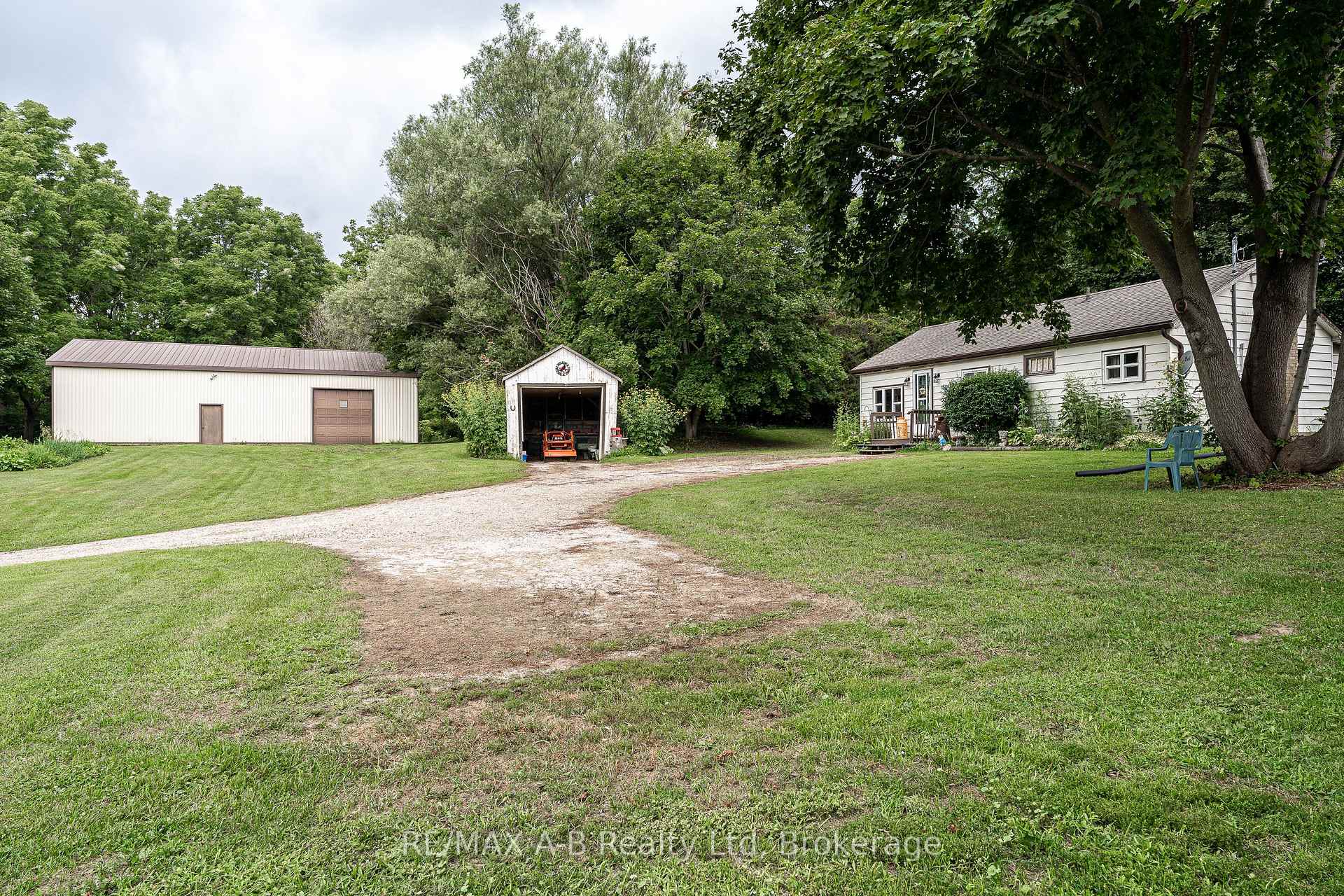 Photo 4 of 376553 Line 37, Zorra, Rural Zorra — HOMEH
