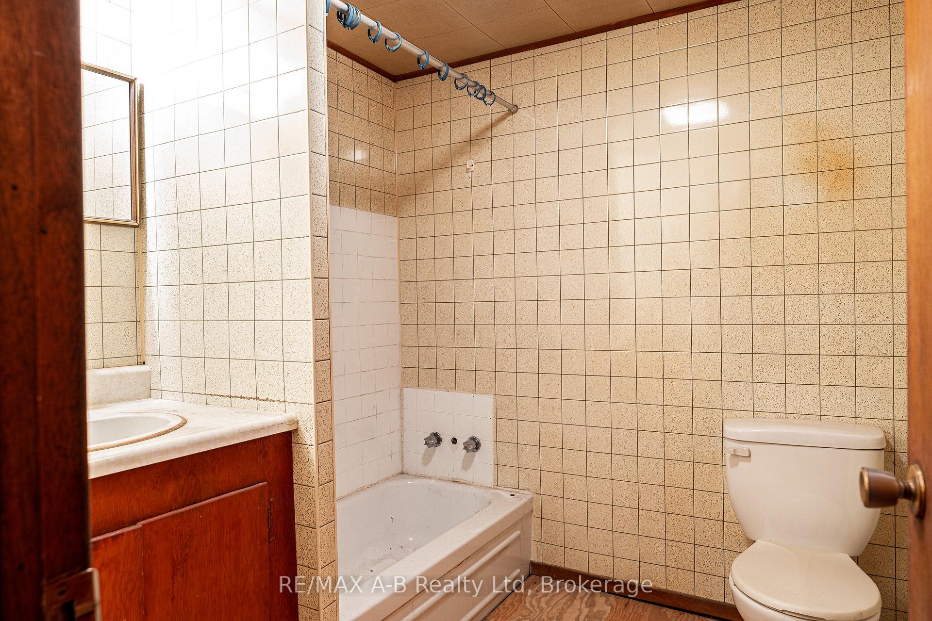 Photo 37 of 376553 Line 37, Zorra, Rural Zorra — HOMEH